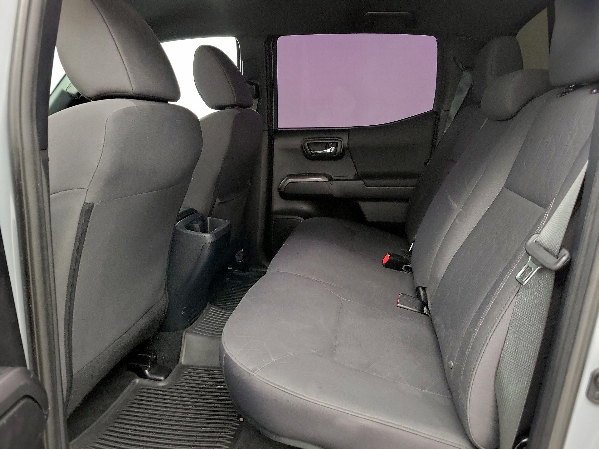 Thumbnail: 2019 Toyota Tacoma - 20