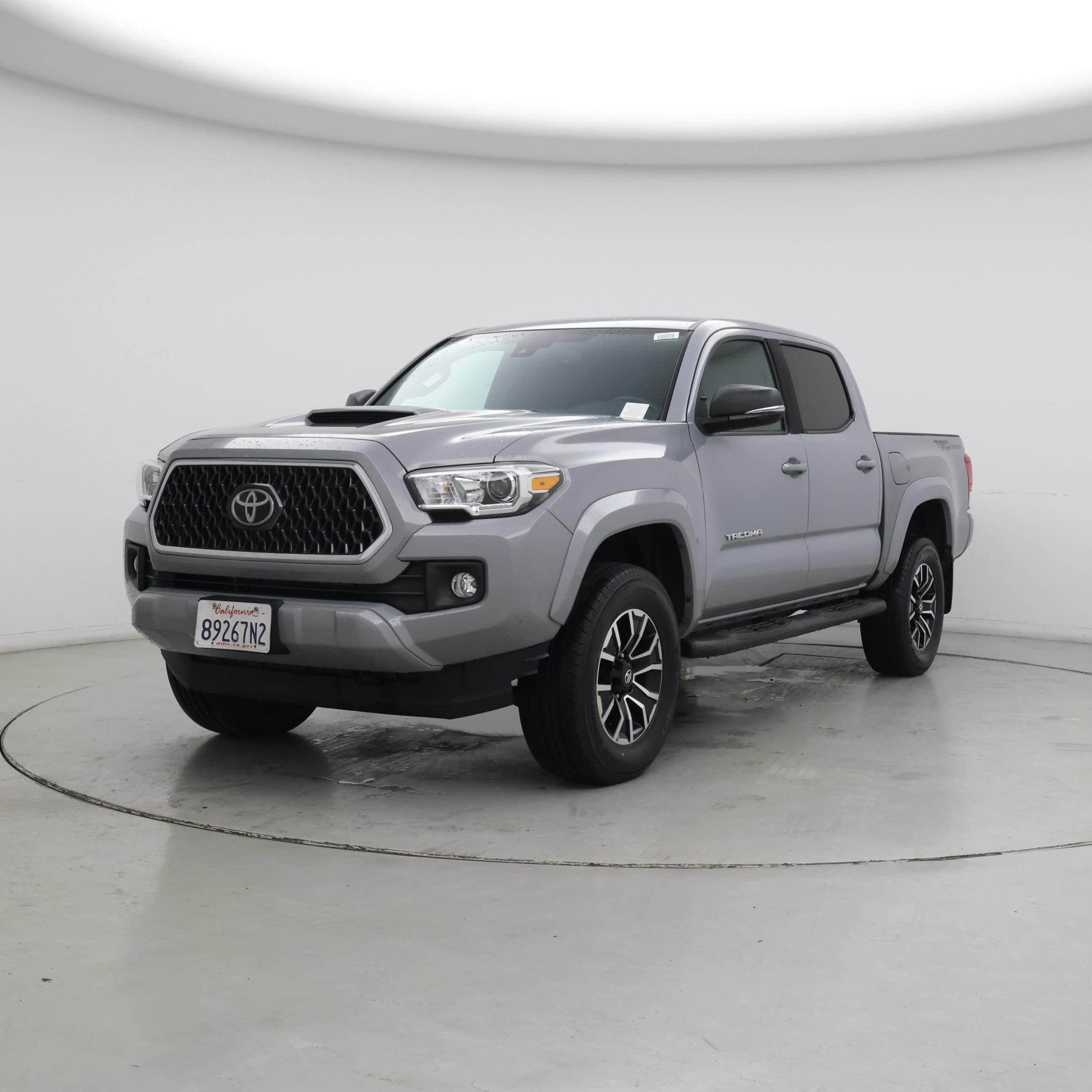 Thumbnail: 2019 Toyota Tacoma - 4
