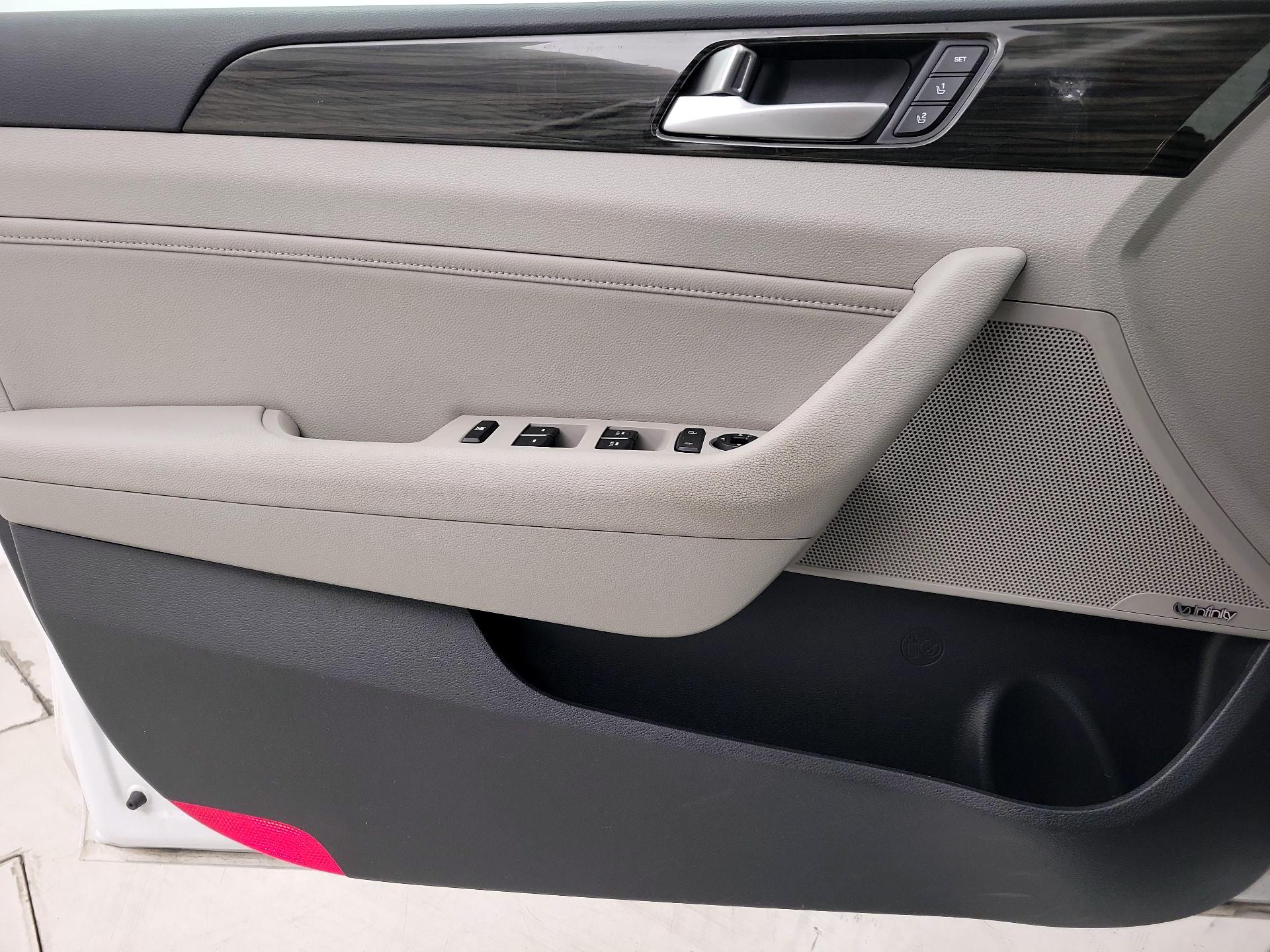 Thumbnail: 2017 Hyundai Sonata - 12