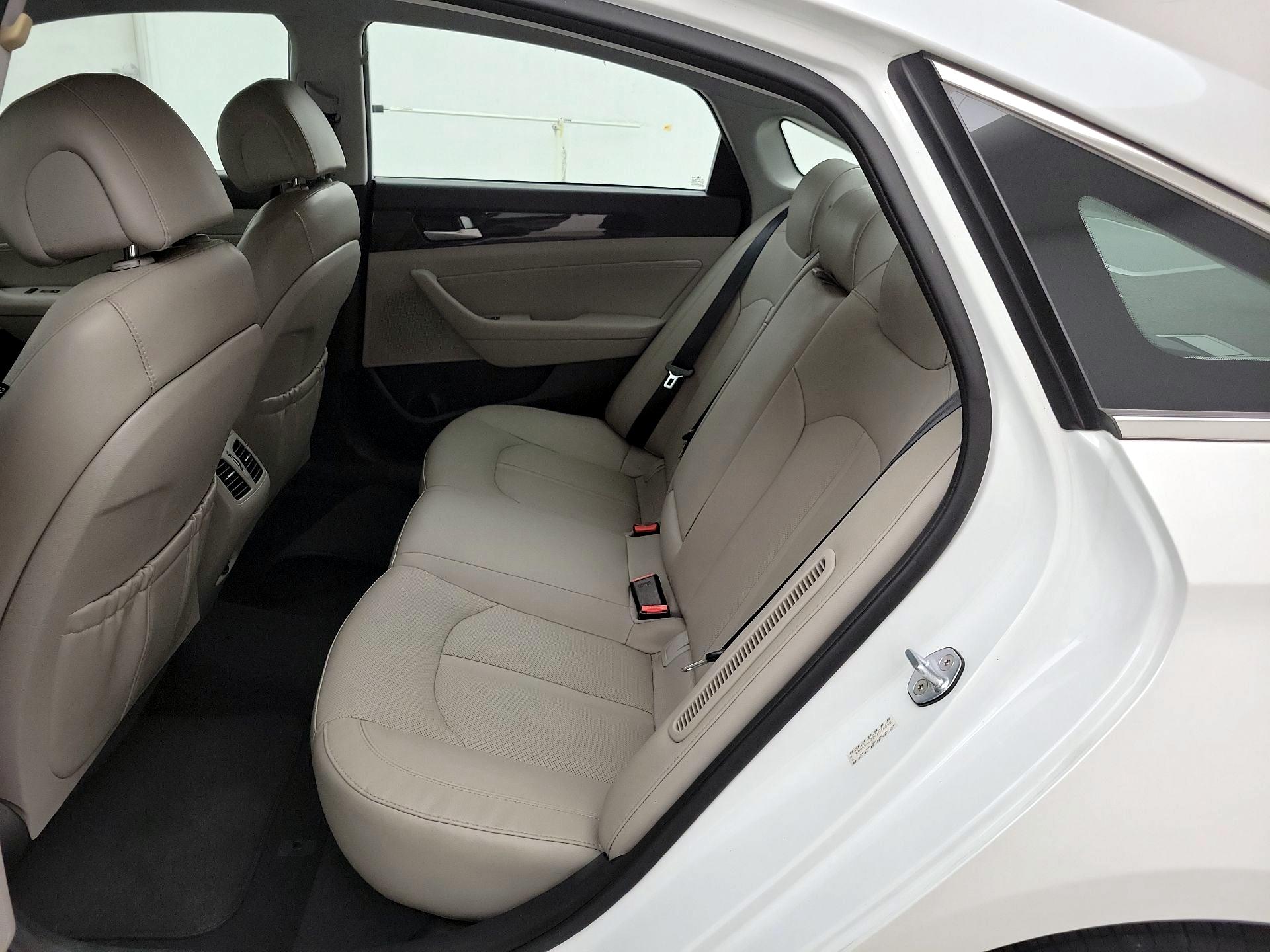 Thumbnail: 2017 Hyundai Sonata - 19