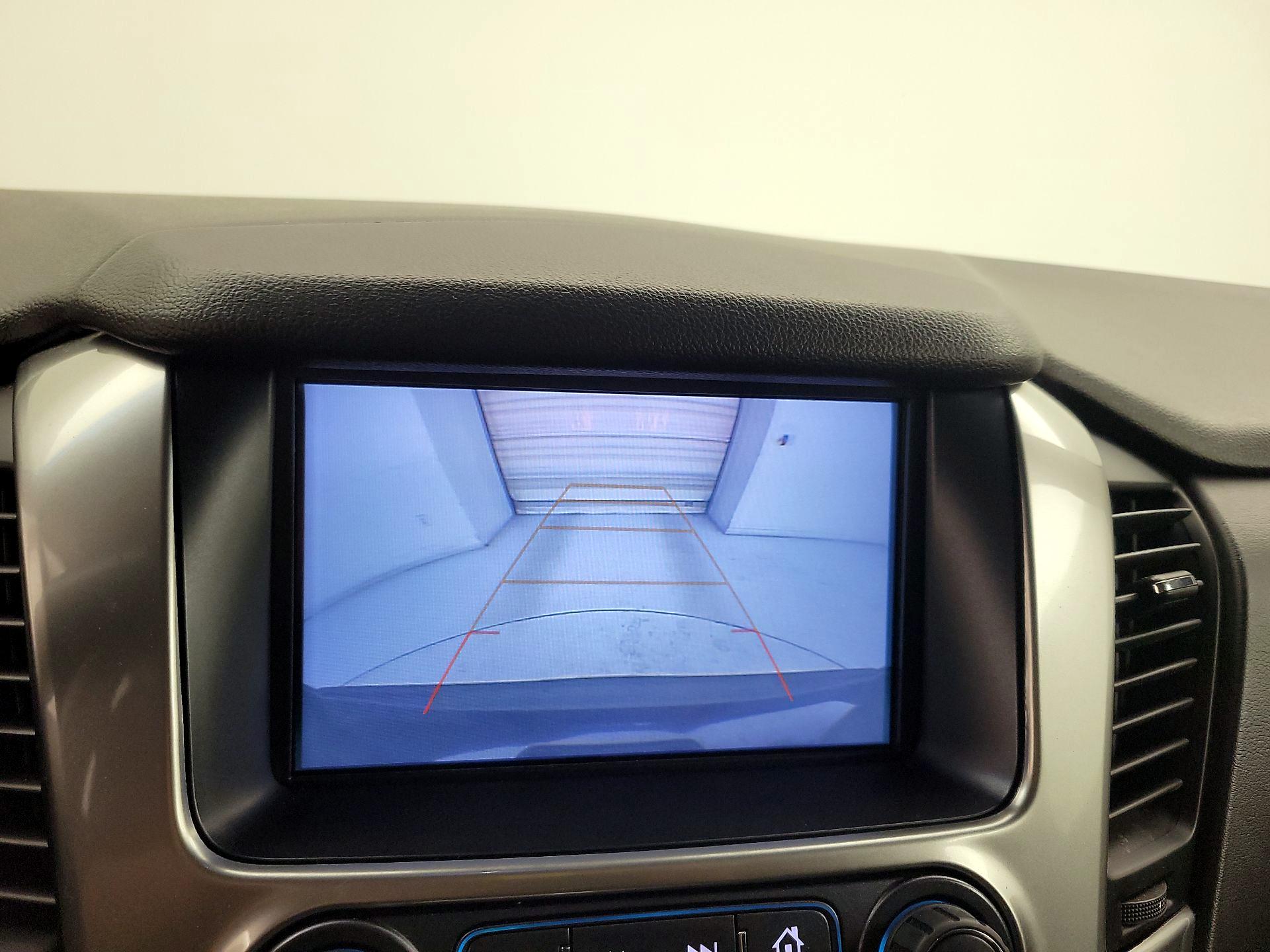 Thumbnail: 2018 Chevrolet Tahoe - 15