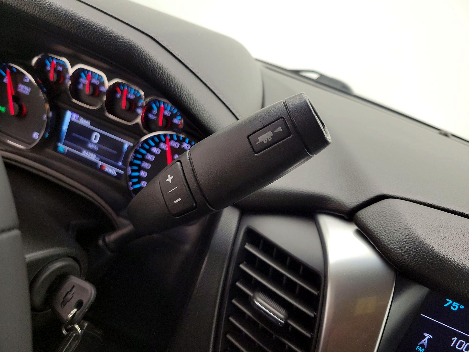 Thumbnail: 2018 Chevrolet Tahoe - 18