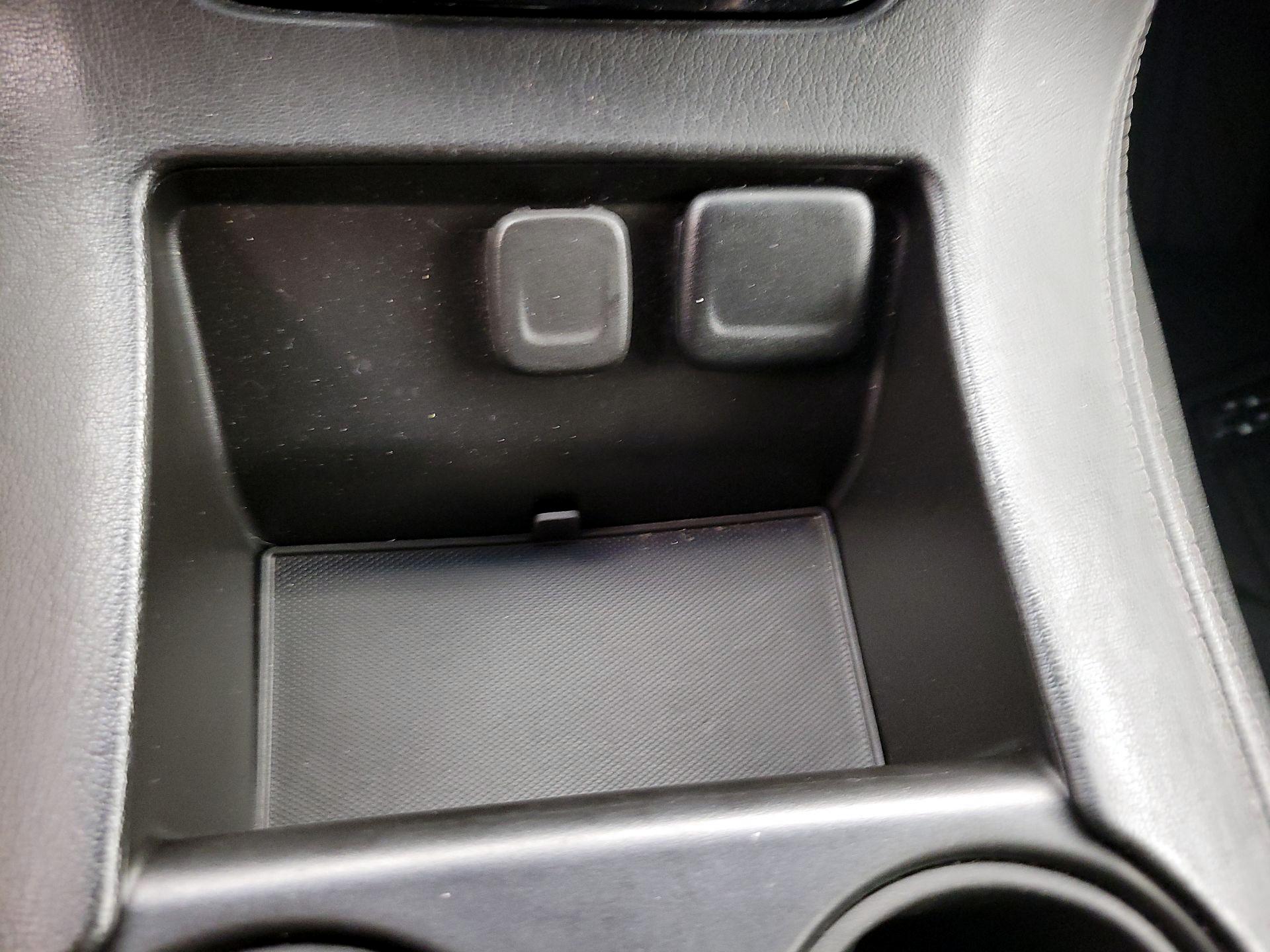 Thumbnail: 2018 Chevrolet Tahoe - 19