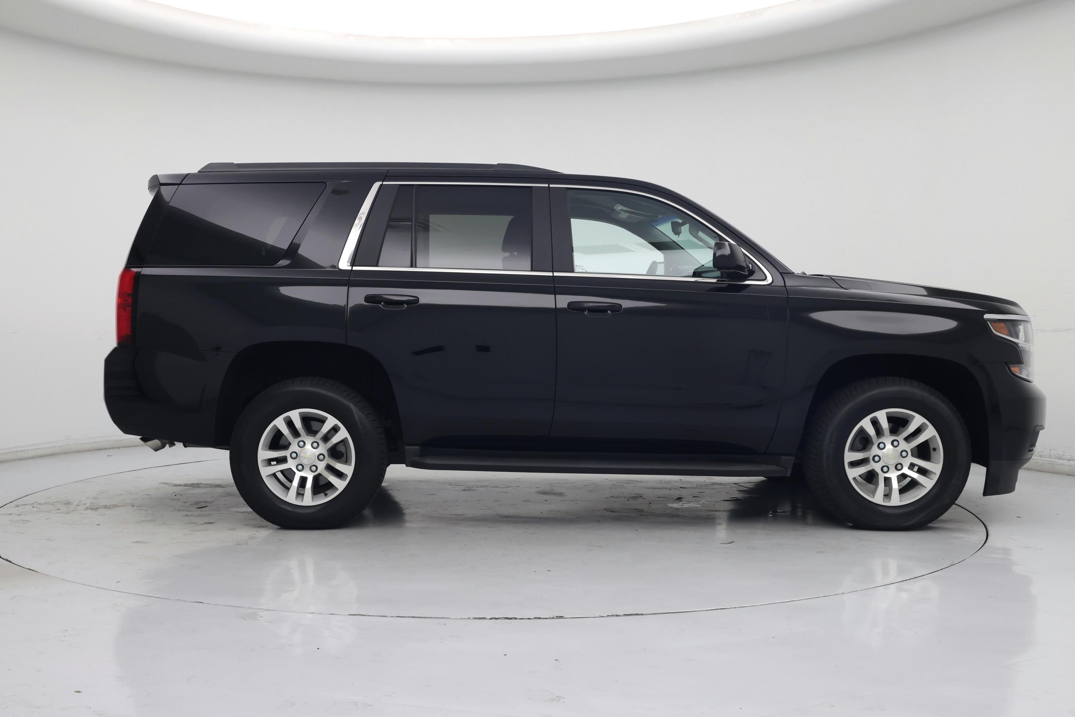 Thumbnail: 2018 Chevrolet Tahoe - 7