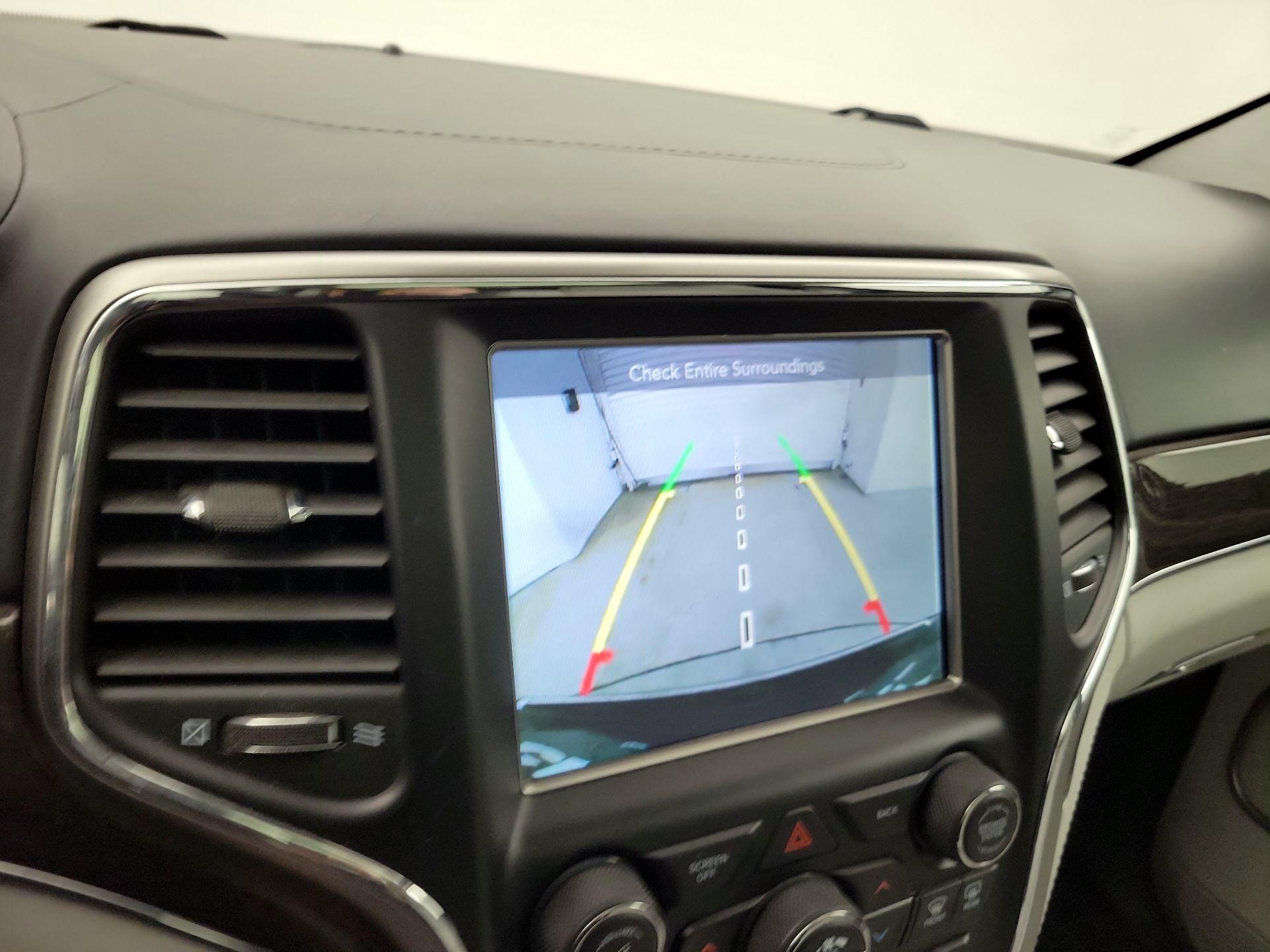 Thumbnail: 2017 Jeep Grand Cherokee - 15