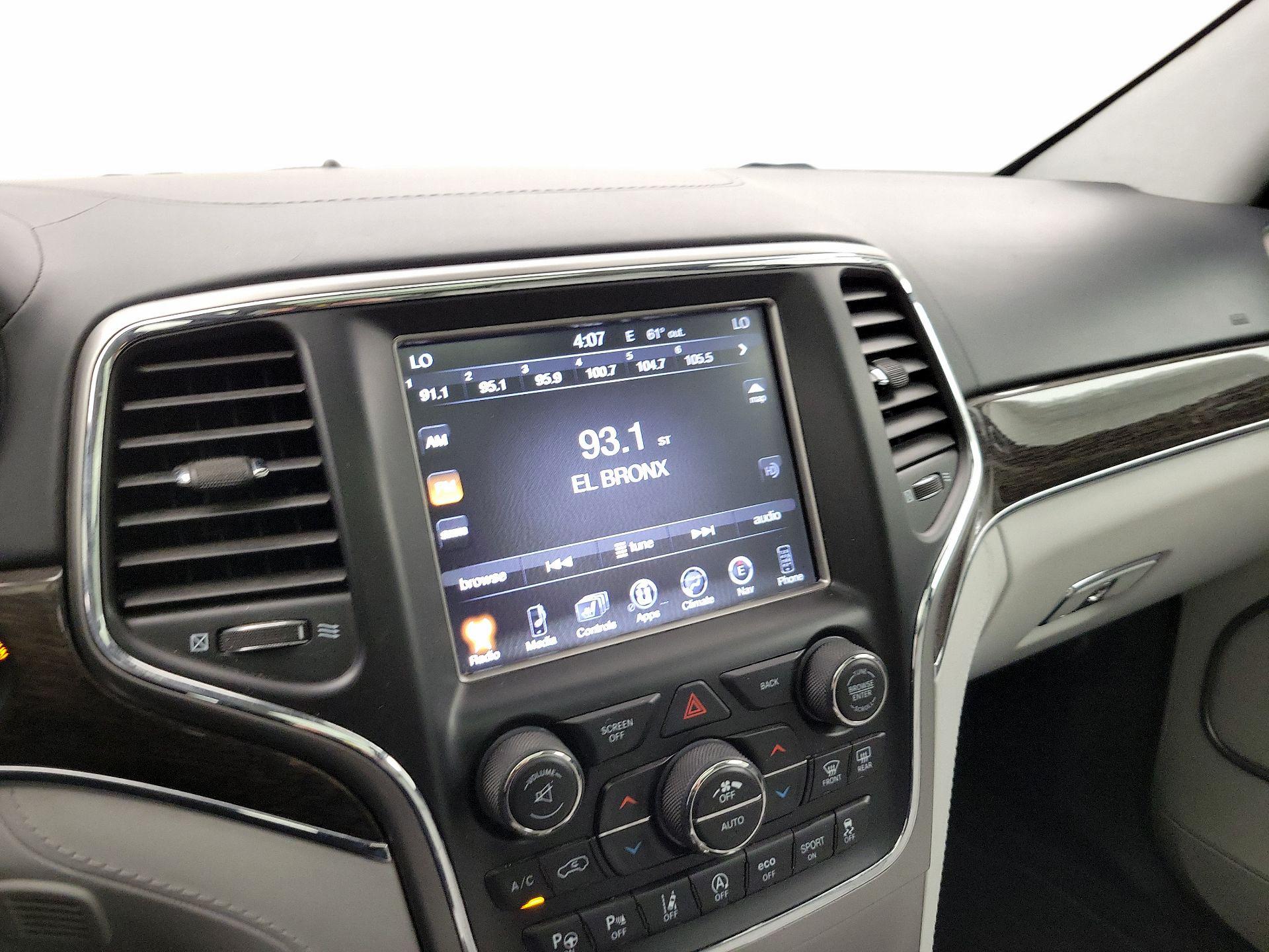 Thumbnail: 2017 Jeep Grand Cherokee - 16