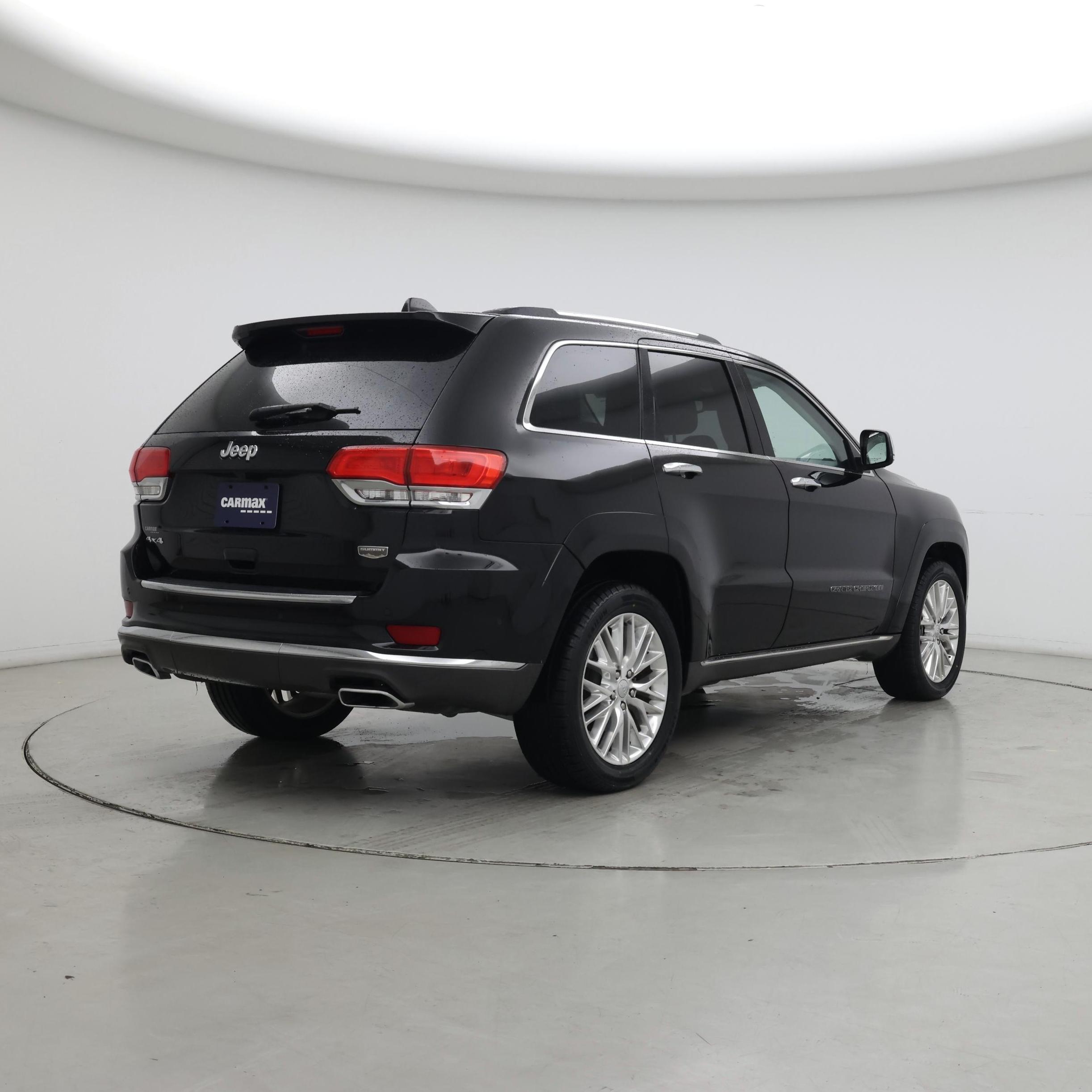 Thumbnail: 2017 Jeep Grand Cherokee - 8