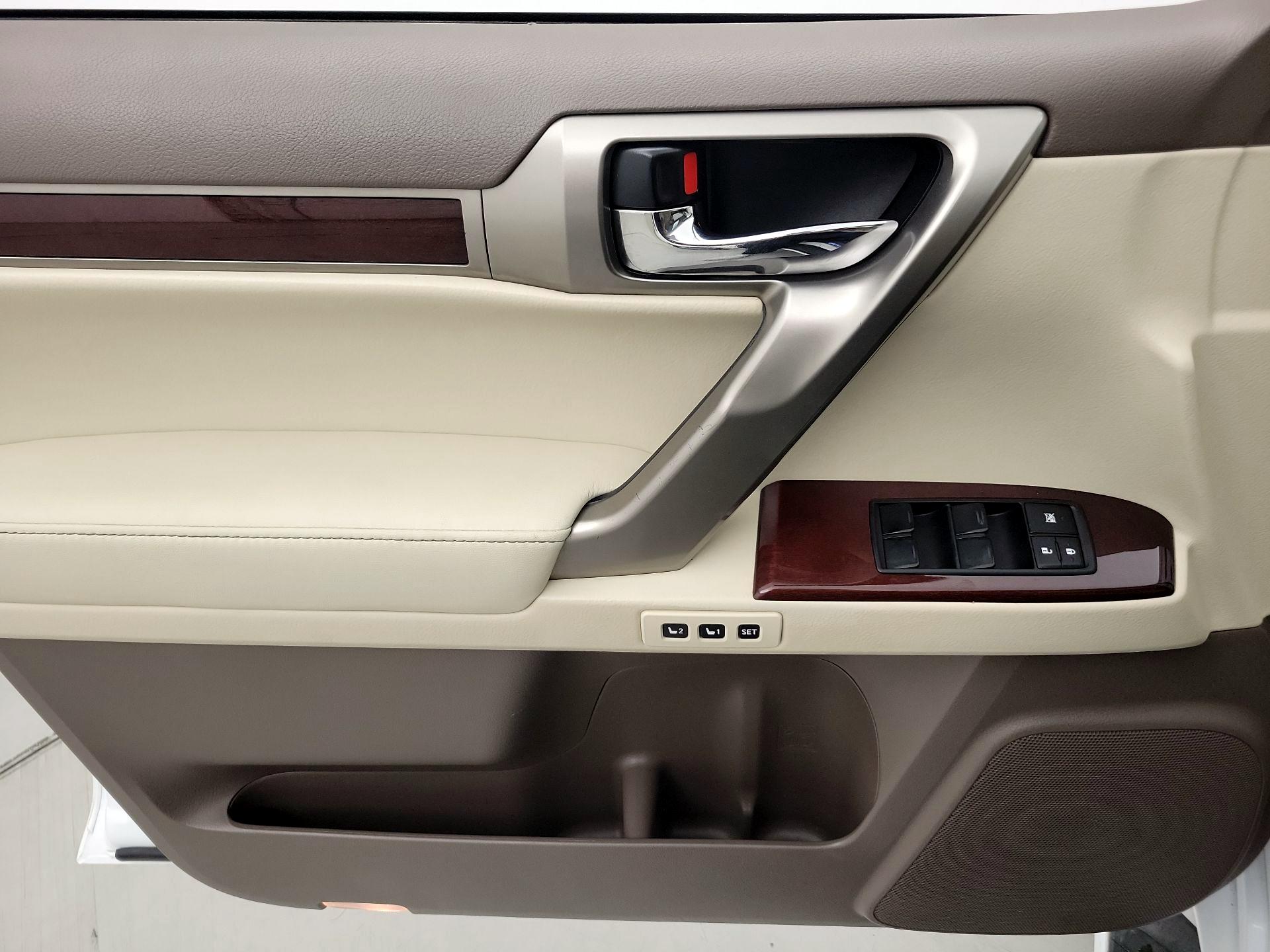 Thumbnail: 2014 Lexus GX - 12