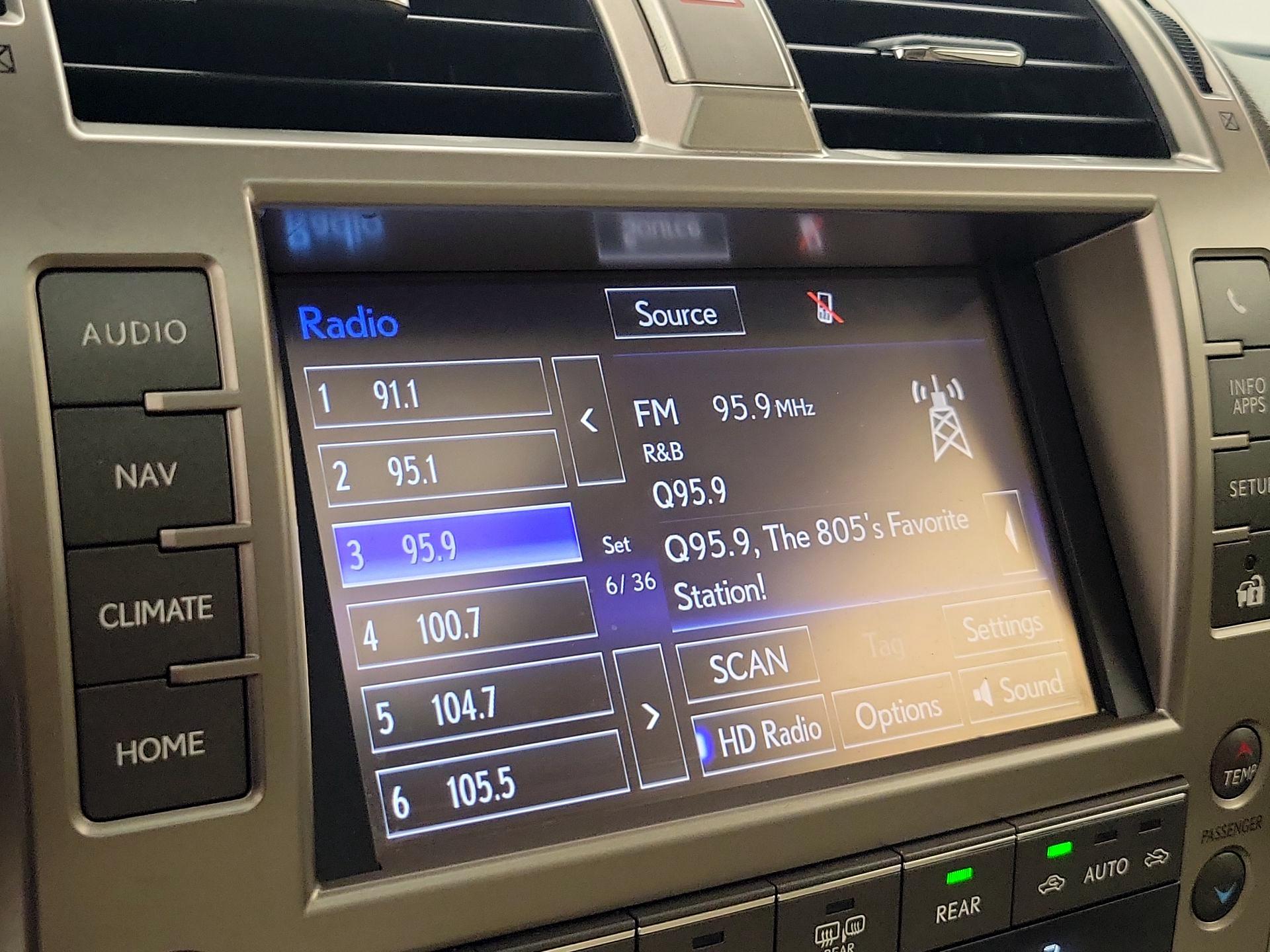 Thumbnail: 2014 Lexus GX - 16