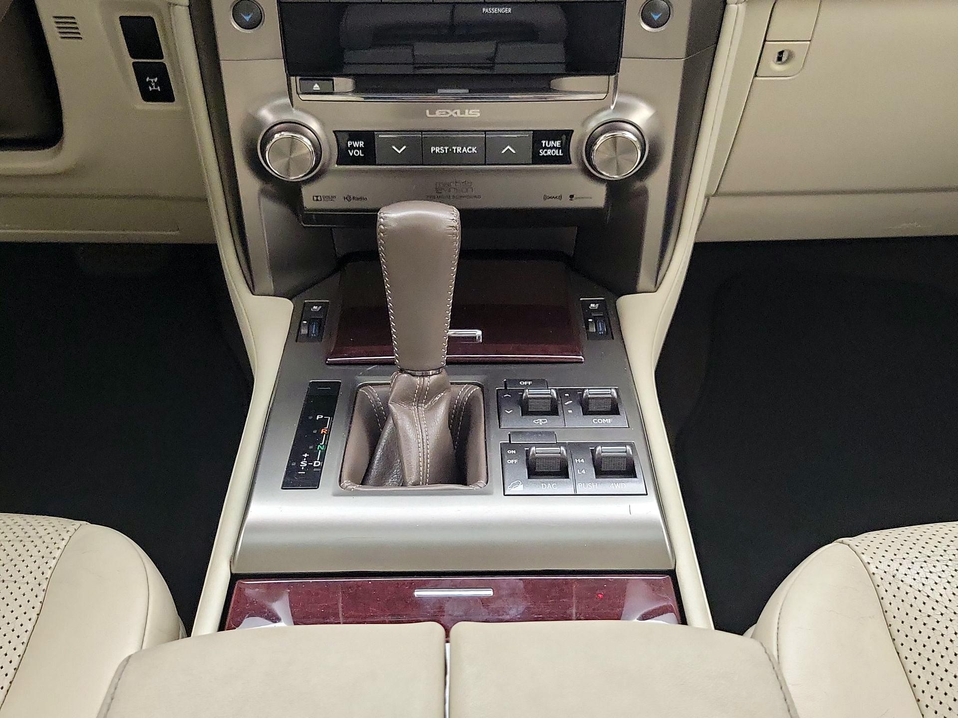 Thumbnail: 2014 Lexus GX - 18