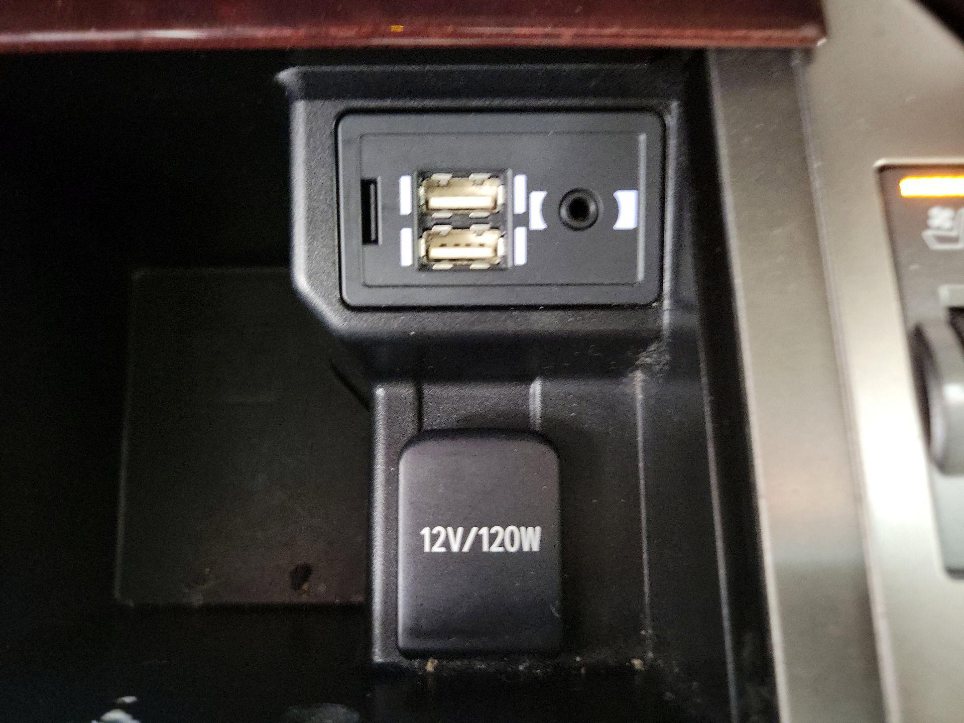 Thumbnail: 2014 Lexus GX - 19