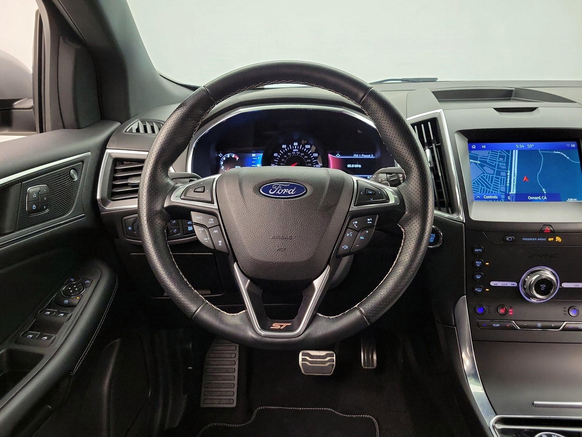 Thumbnail: 2020 Ford Edge - 10