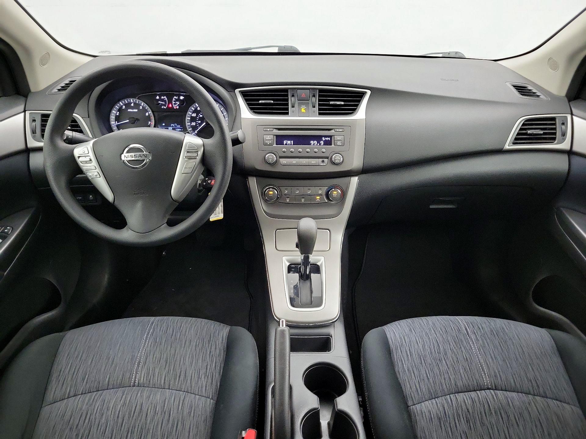 Thumbnail: 2014 Nissan Sentra - 9