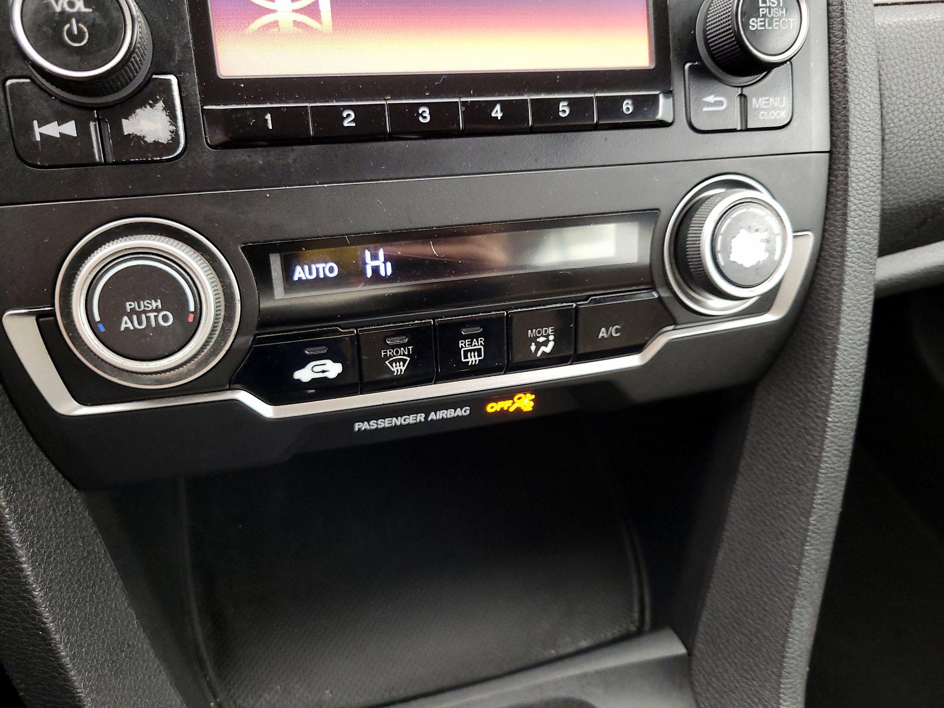 Thumbnail: 2016 Honda Civic - 16