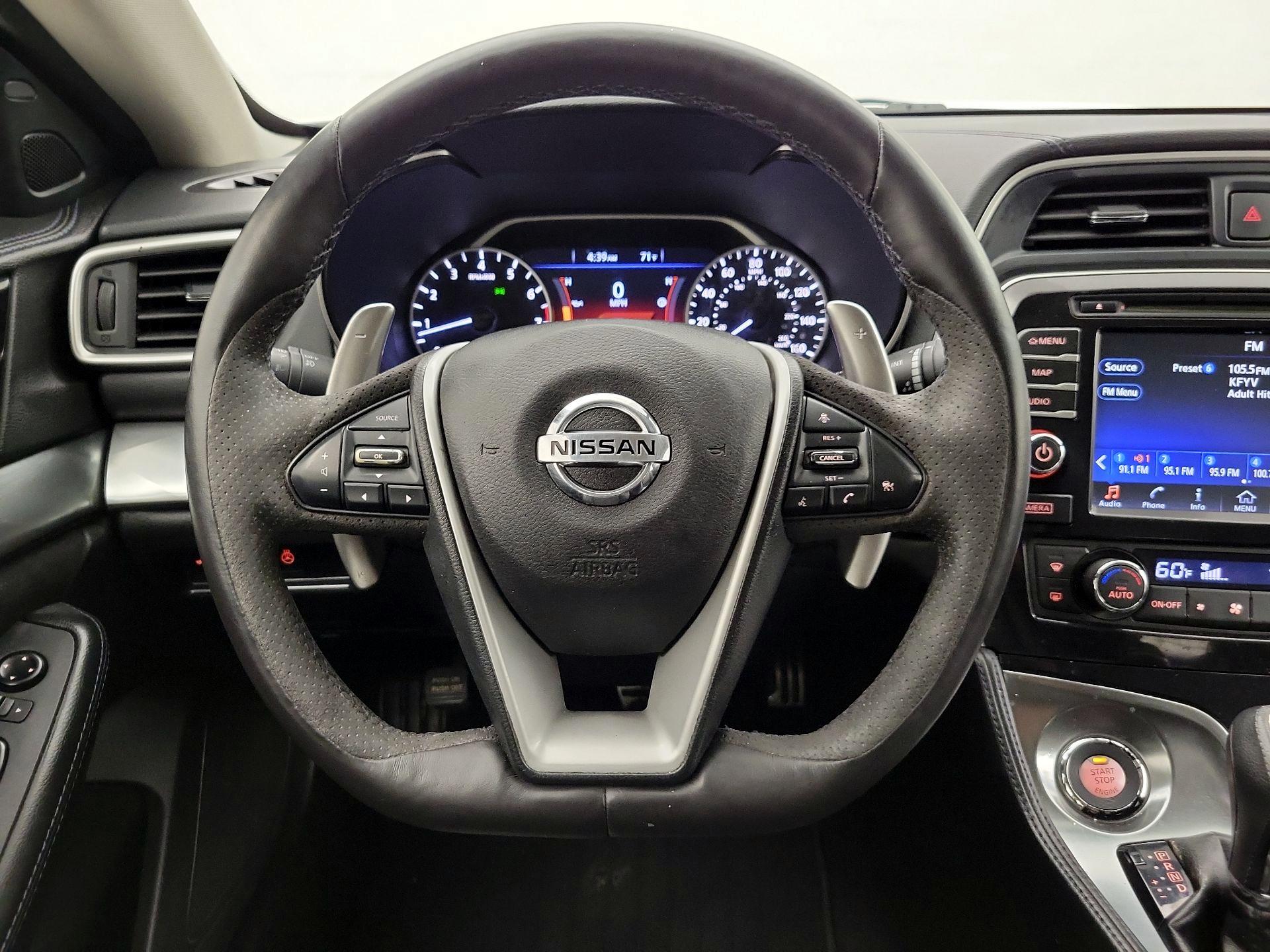 Thumbnail: 2016 Nissan Maxima - 10