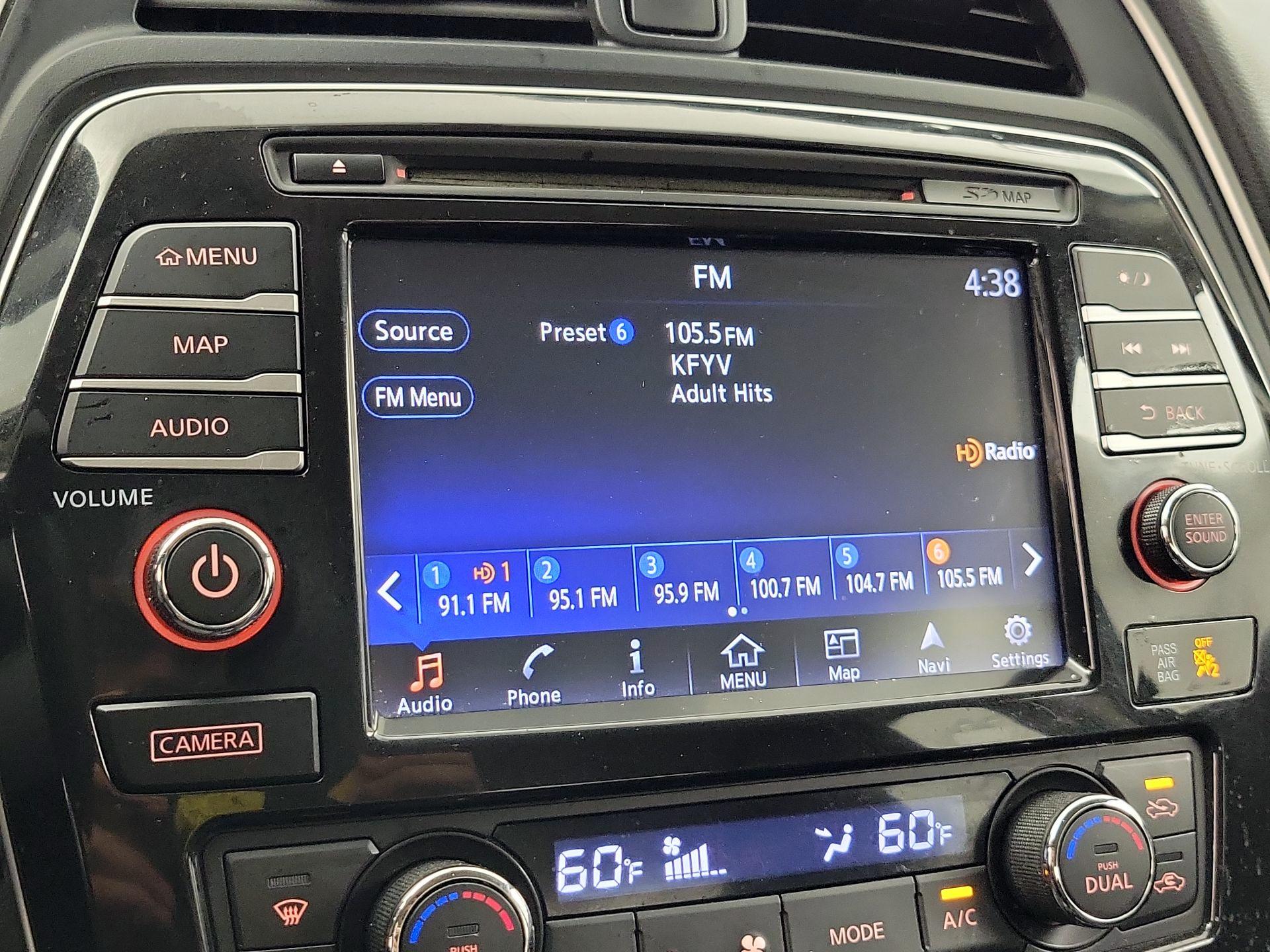 Thumbnail: 2016 Nissan Maxima - 16