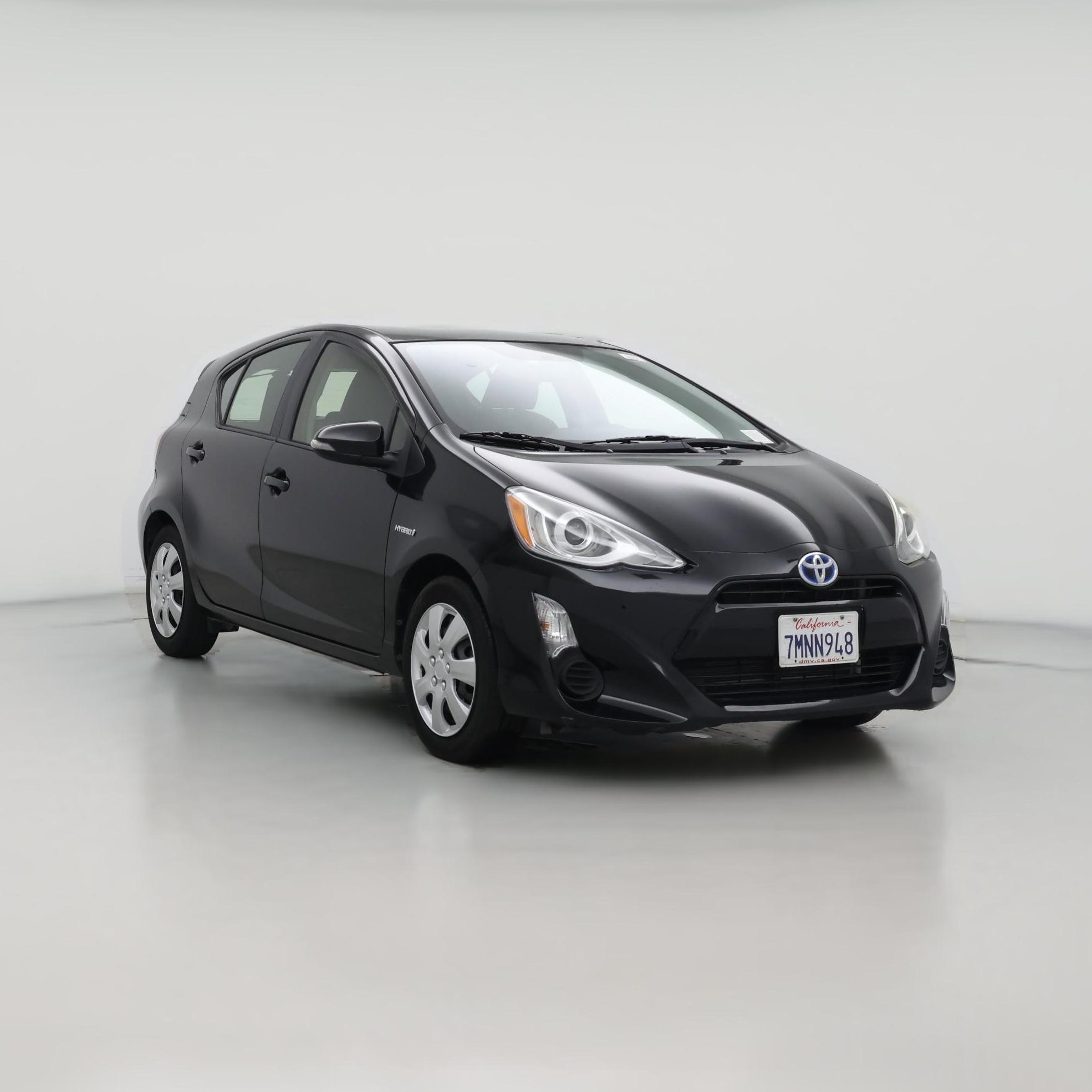 Thumbnail: 2015 Toyota Prius c - 1
