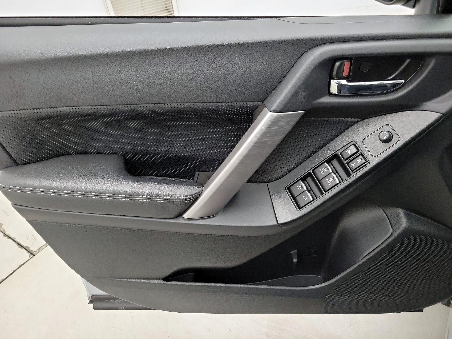 Thumbnail: 2017 Subaru Forester - 12