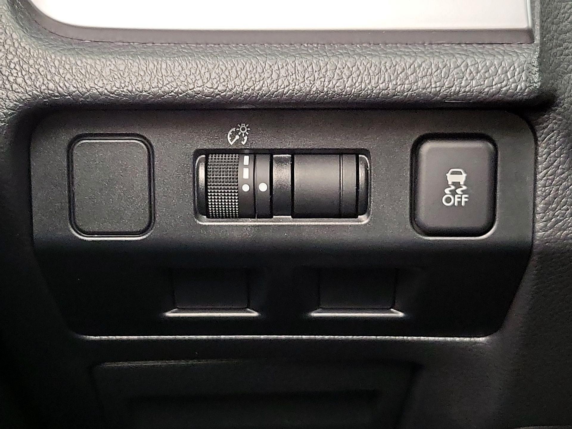 Thumbnail: 2017 Subaru Forester - 13