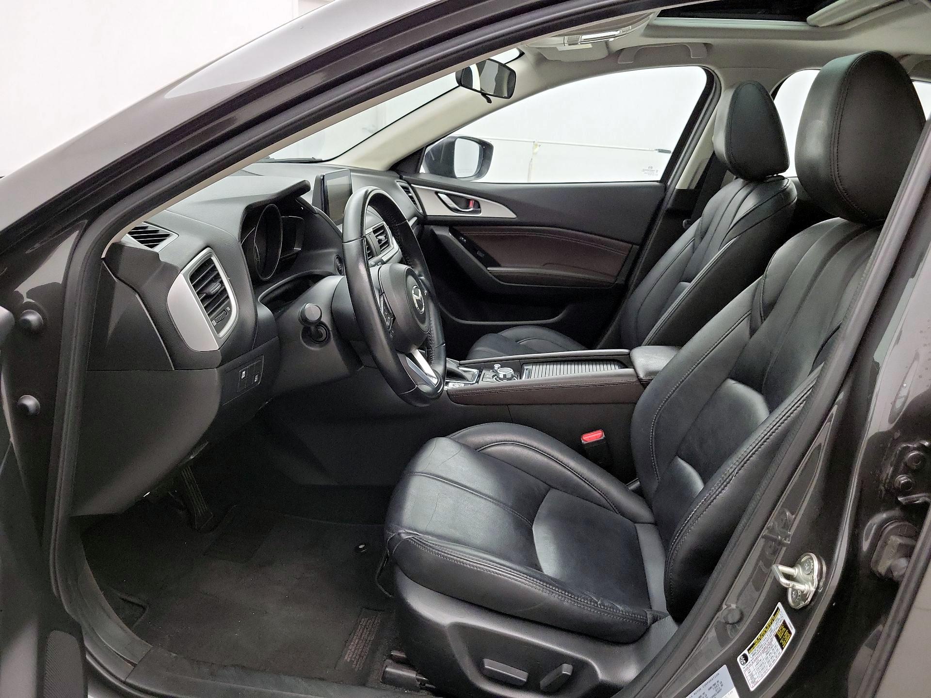 Thumbnail: 2017 Mazda Mazda3 - 11