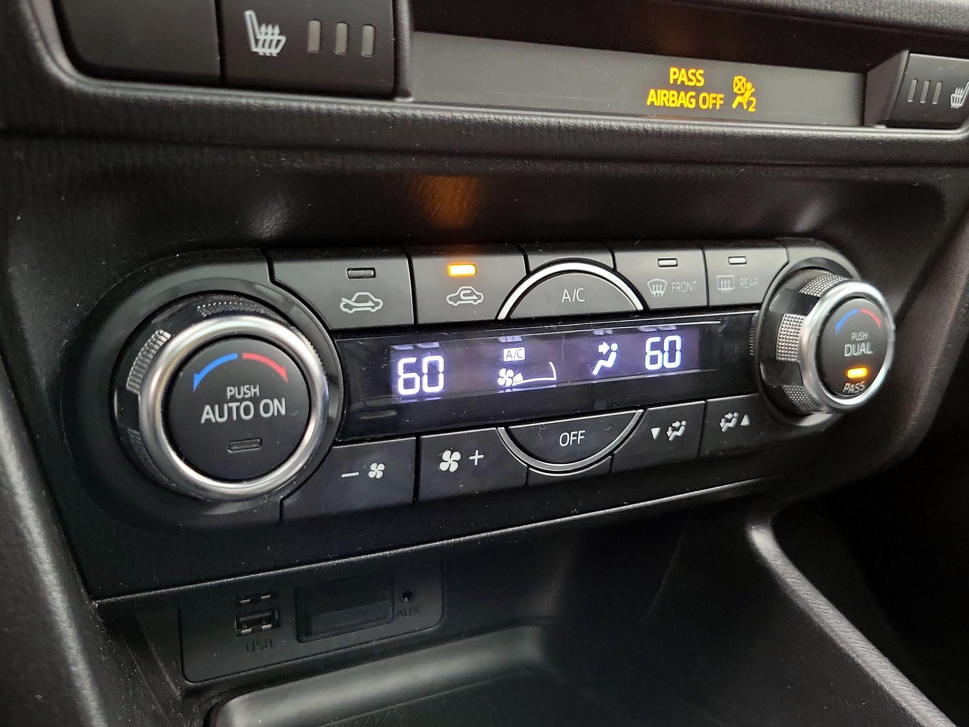 Thumbnail: 2017 Mazda Mazda3 - 16