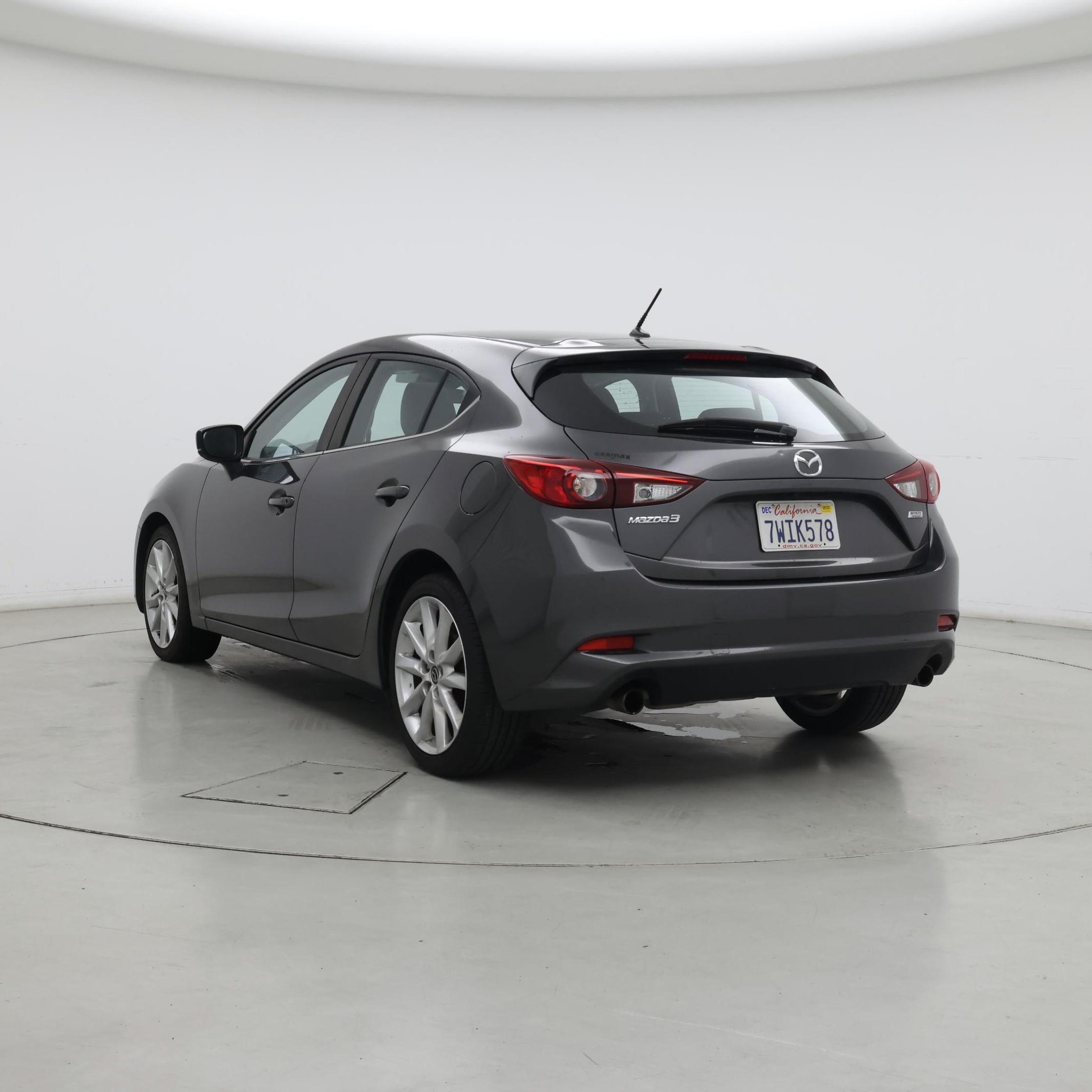 Thumbnail: 2017 Mazda Mazda3 - 2