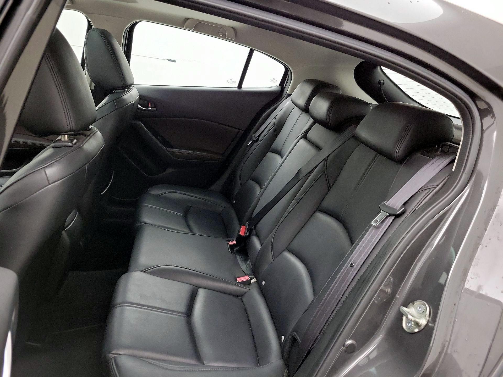 Thumbnail: 2017 Mazda Mazda3 - 20