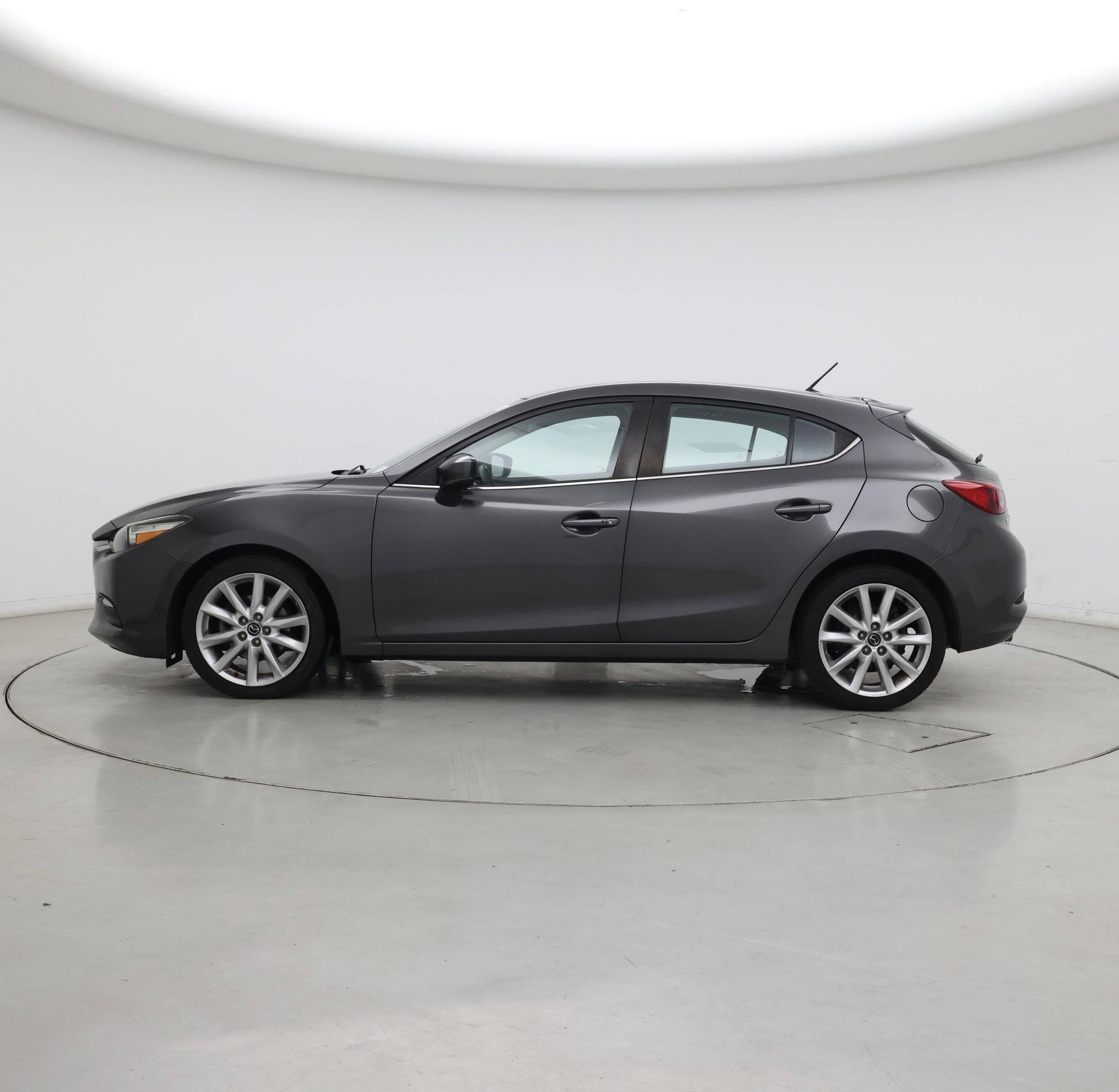 Thumbnail: 2017 Mazda Mazda3 - 3