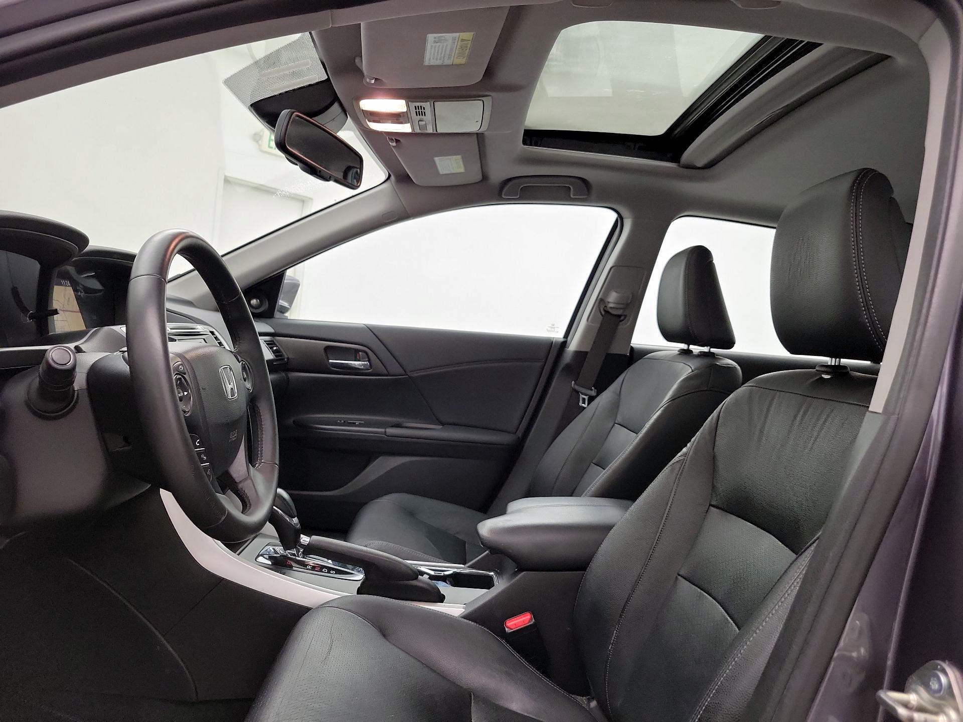 Thumbnail: 2015 Honda Accord - 20