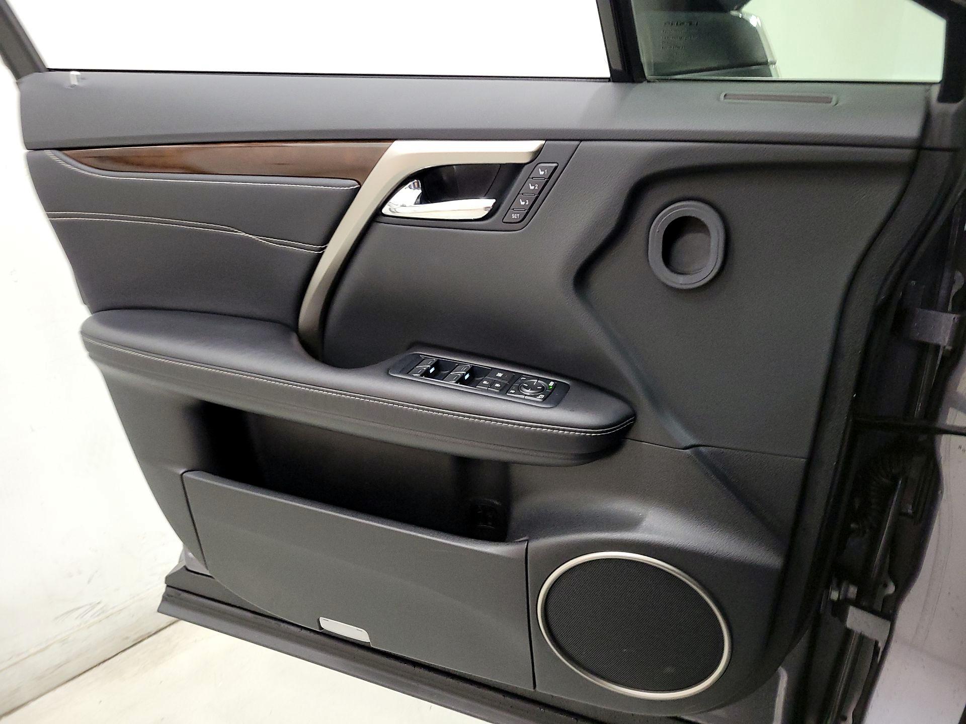 Thumbnail: 2017 Lexus RX - 12