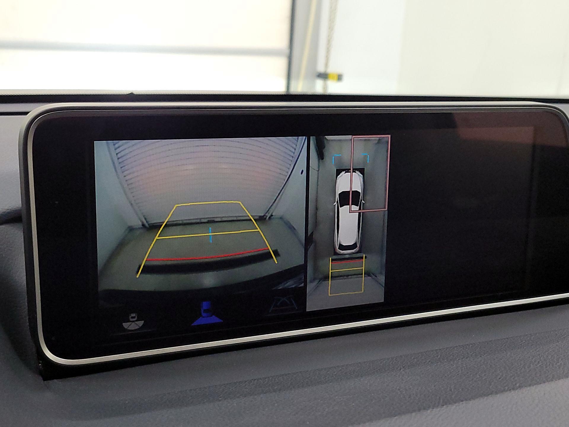 Thumbnail: 2017 Lexus RX - 15