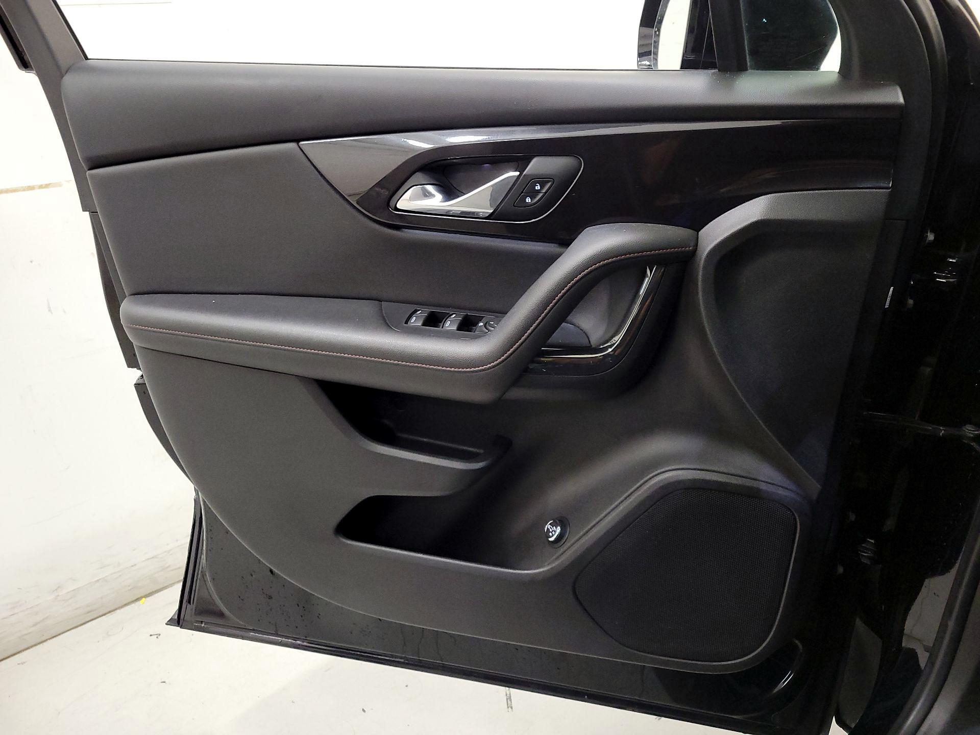 Thumbnail: 2021 Chevrolet Blazer - 12