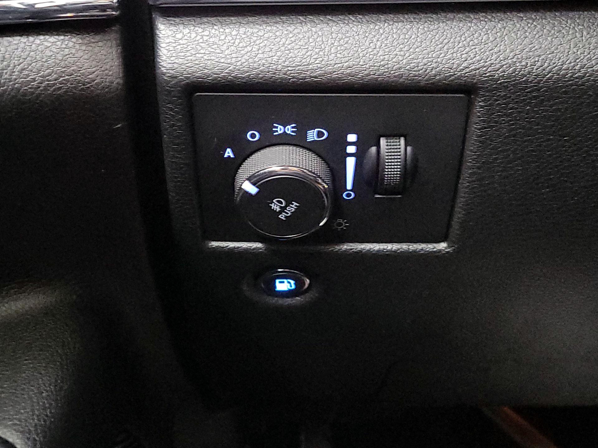 Thumbnail: 2020 Jeep Grand Cherokee - 13