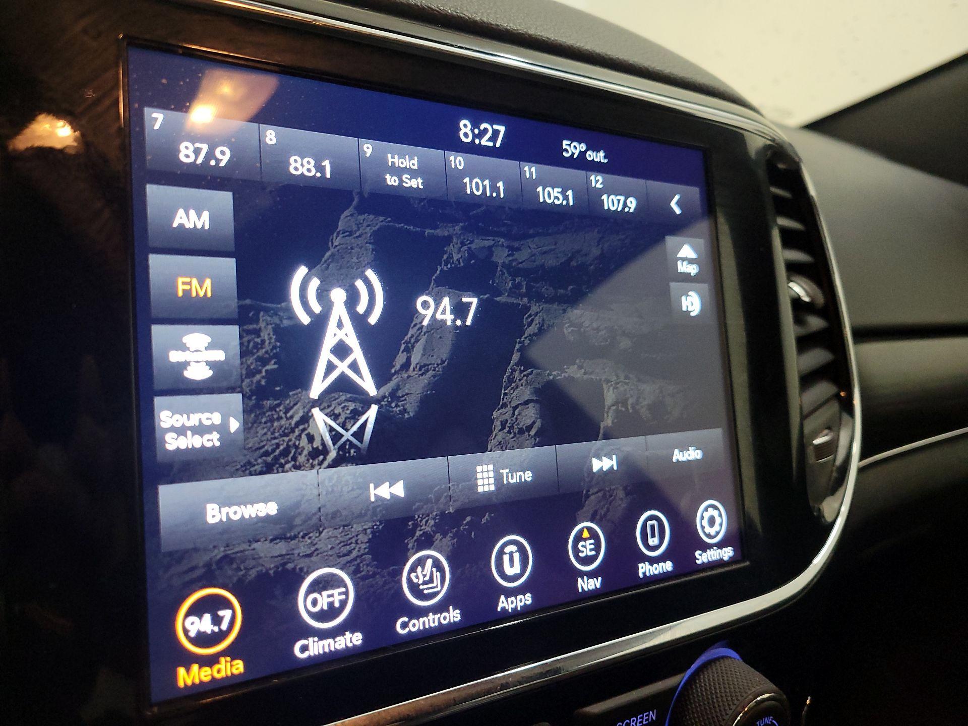 Thumbnail: 2020 Jeep Grand Cherokee - 16