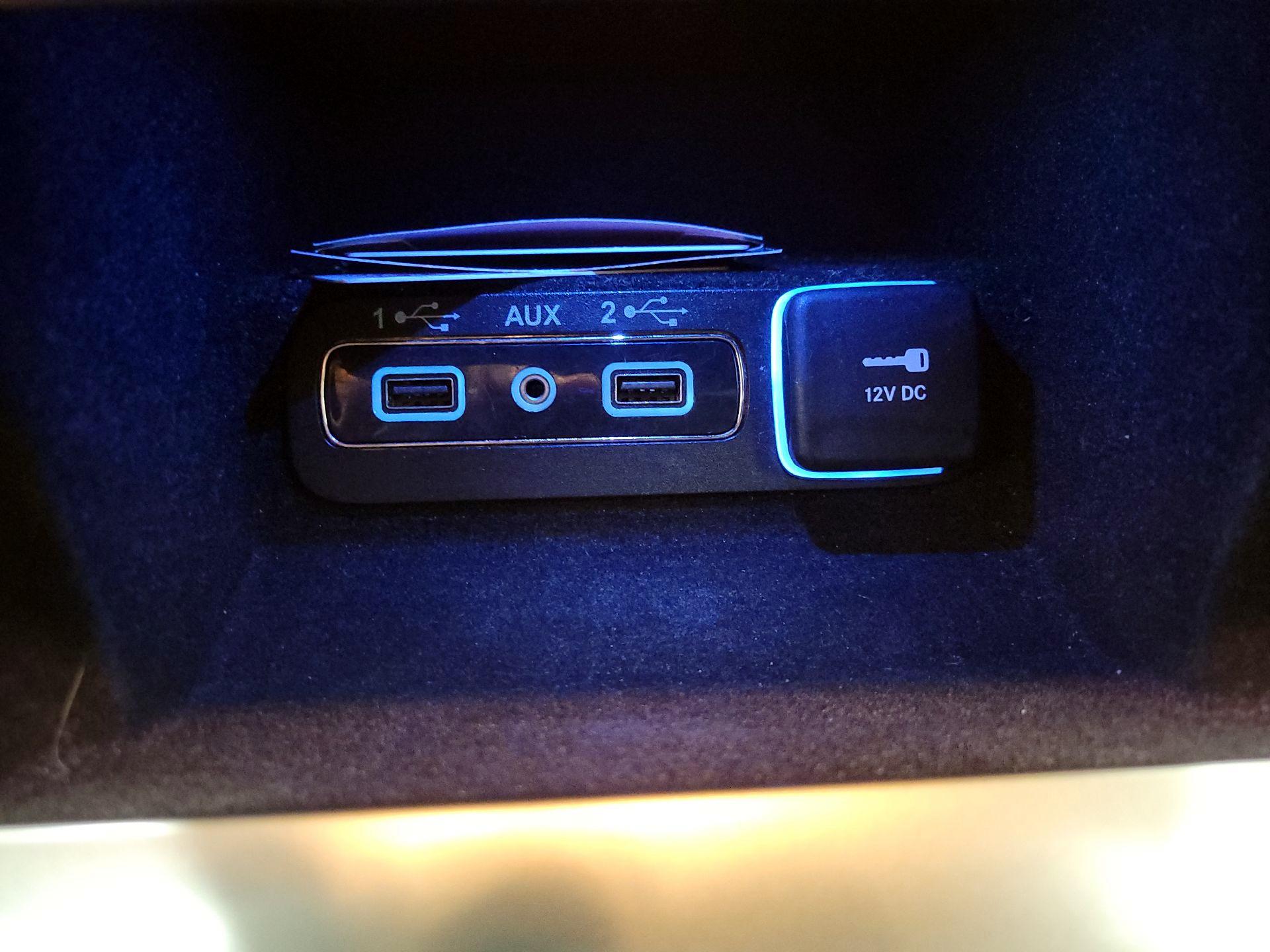 Thumbnail: 2020 Jeep Grand Cherokee - 19