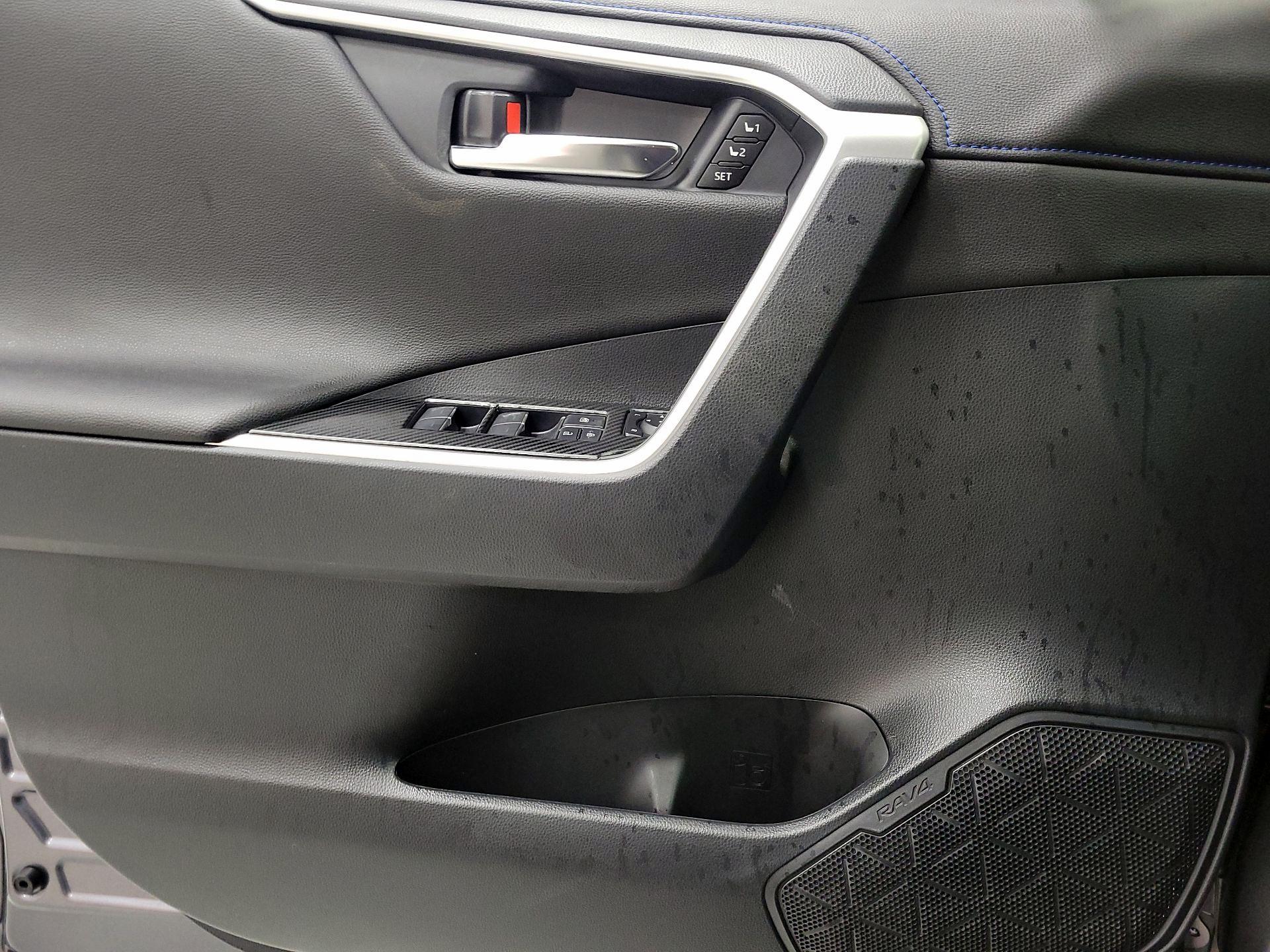 Thumbnail: 2023 Toyota RAV4 - 12