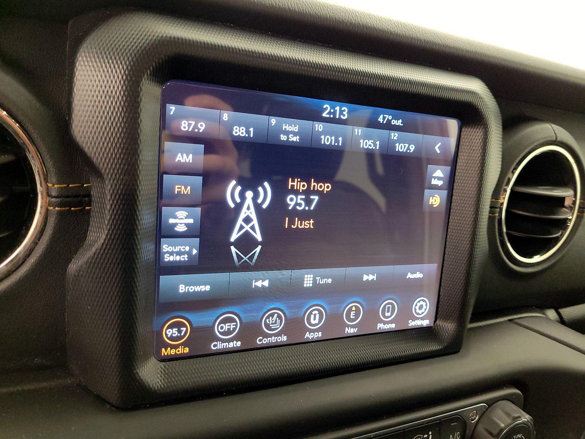 Thumbnail: 2021 Jeep Wrangler - 16