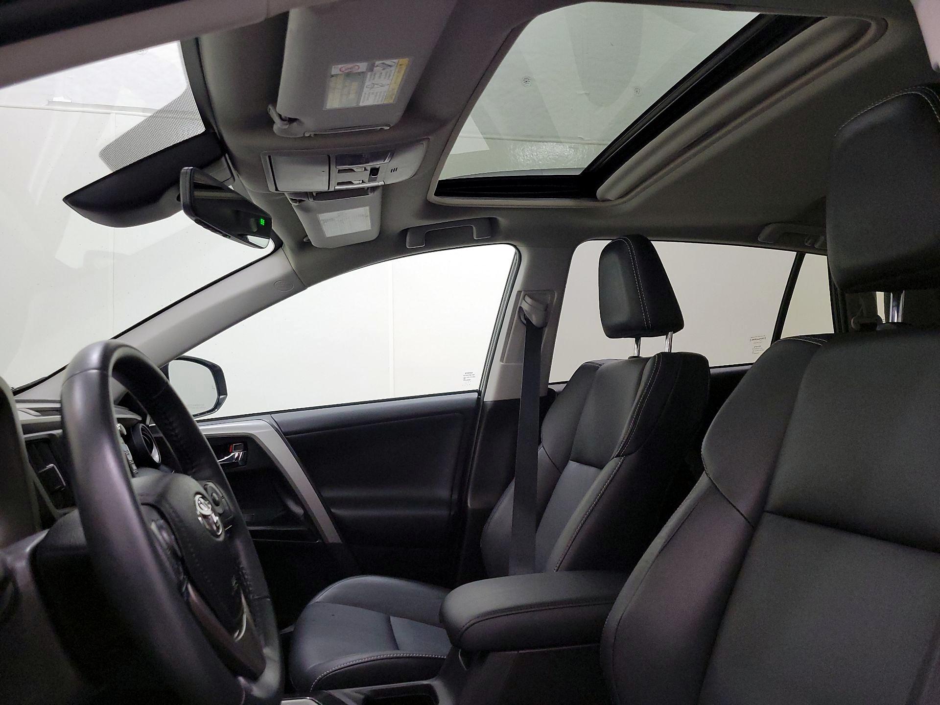 Thumbnail: 2017 Toyota RAV4 - 19