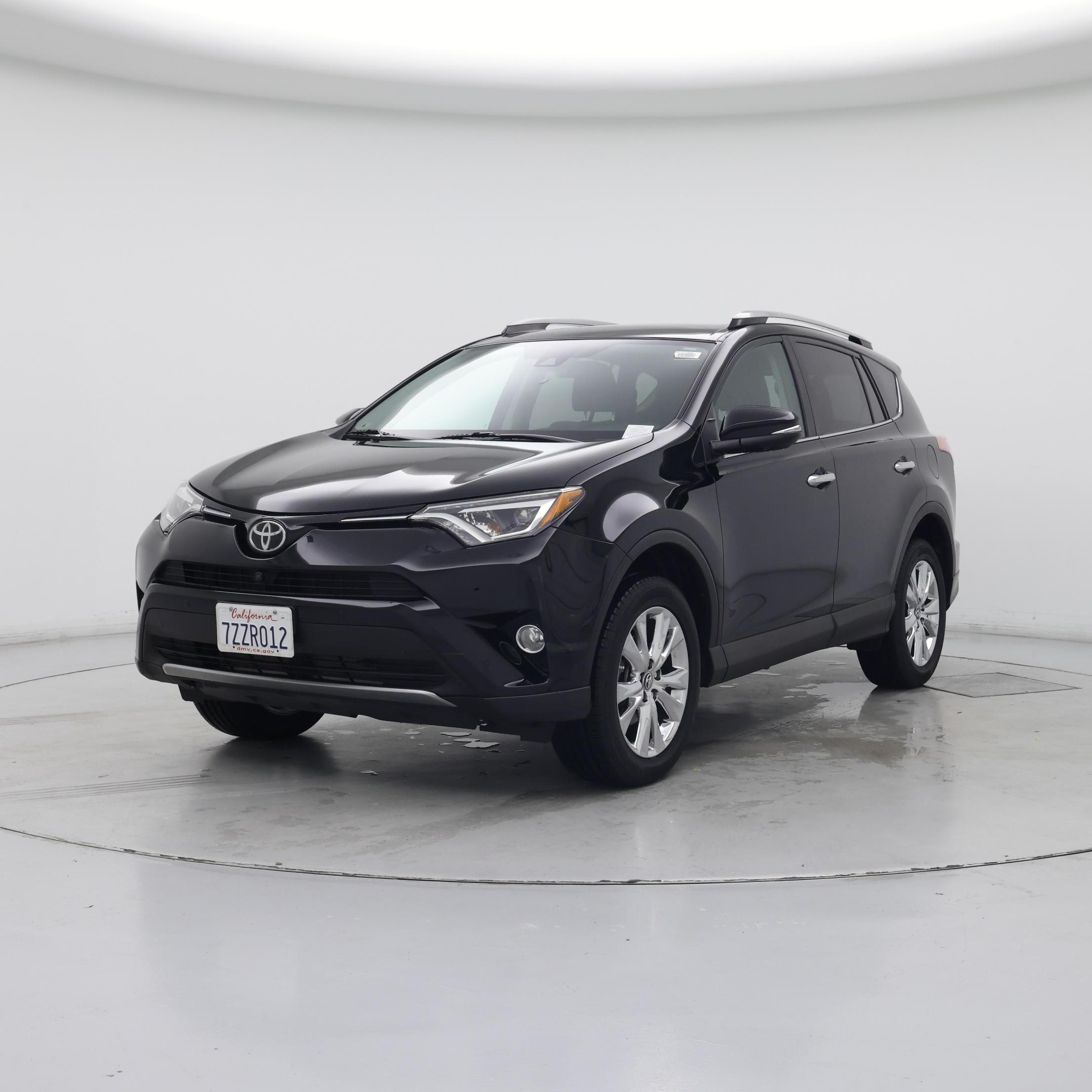 Thumbnail: 2017 Toyota RAV4 - 4