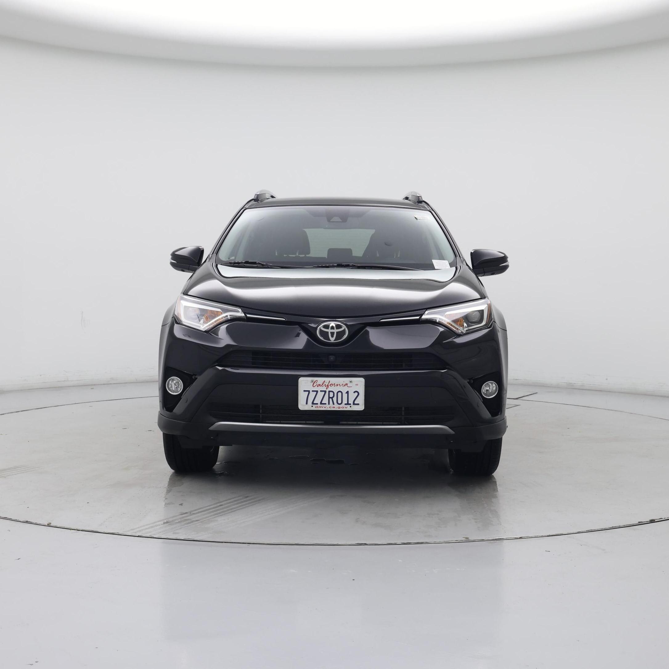 Thumbnail: 2017 Toyota RAV4 - 5