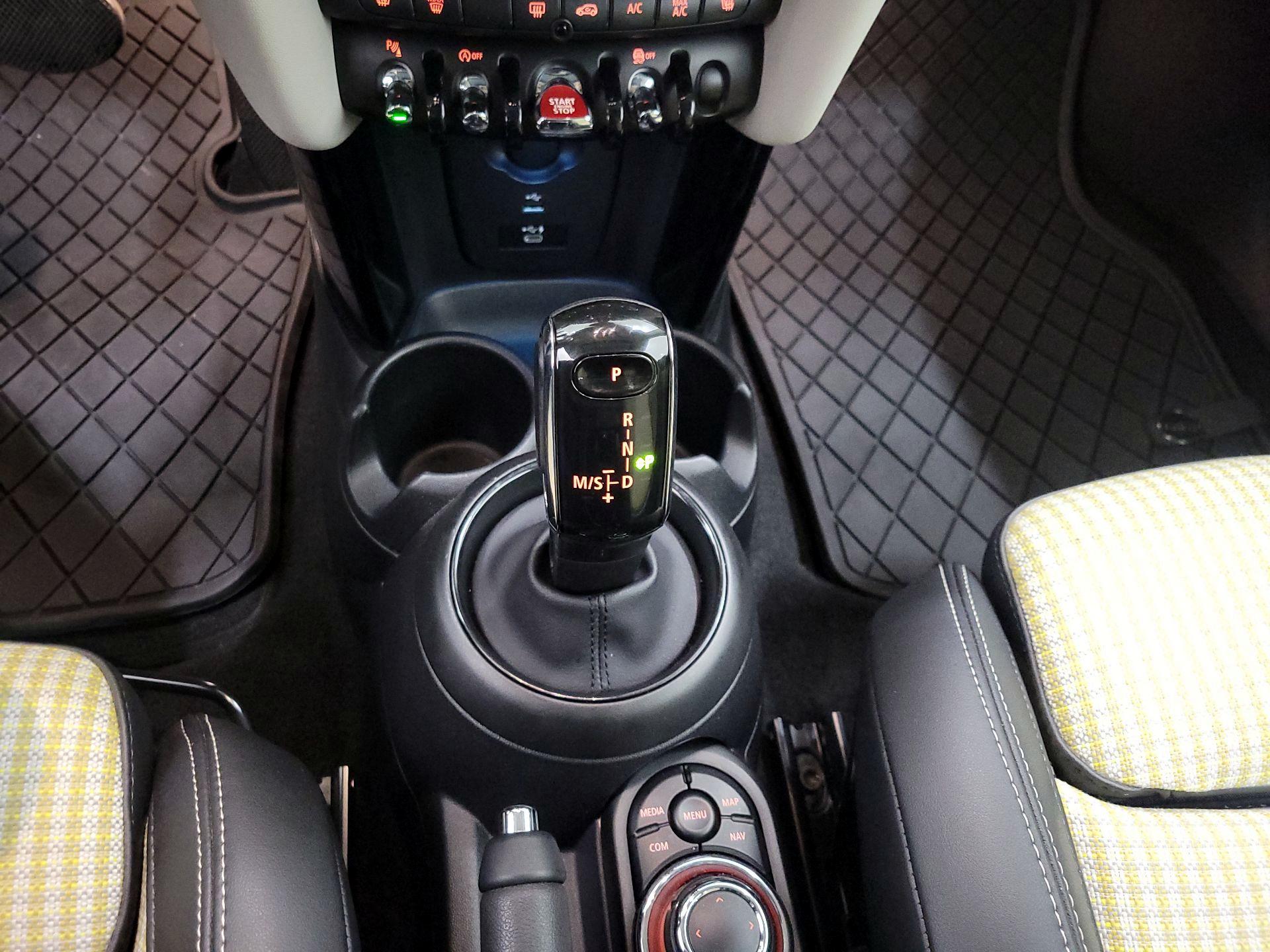 Thumbnail: 2022 MINI Cooper Hardtop - 18