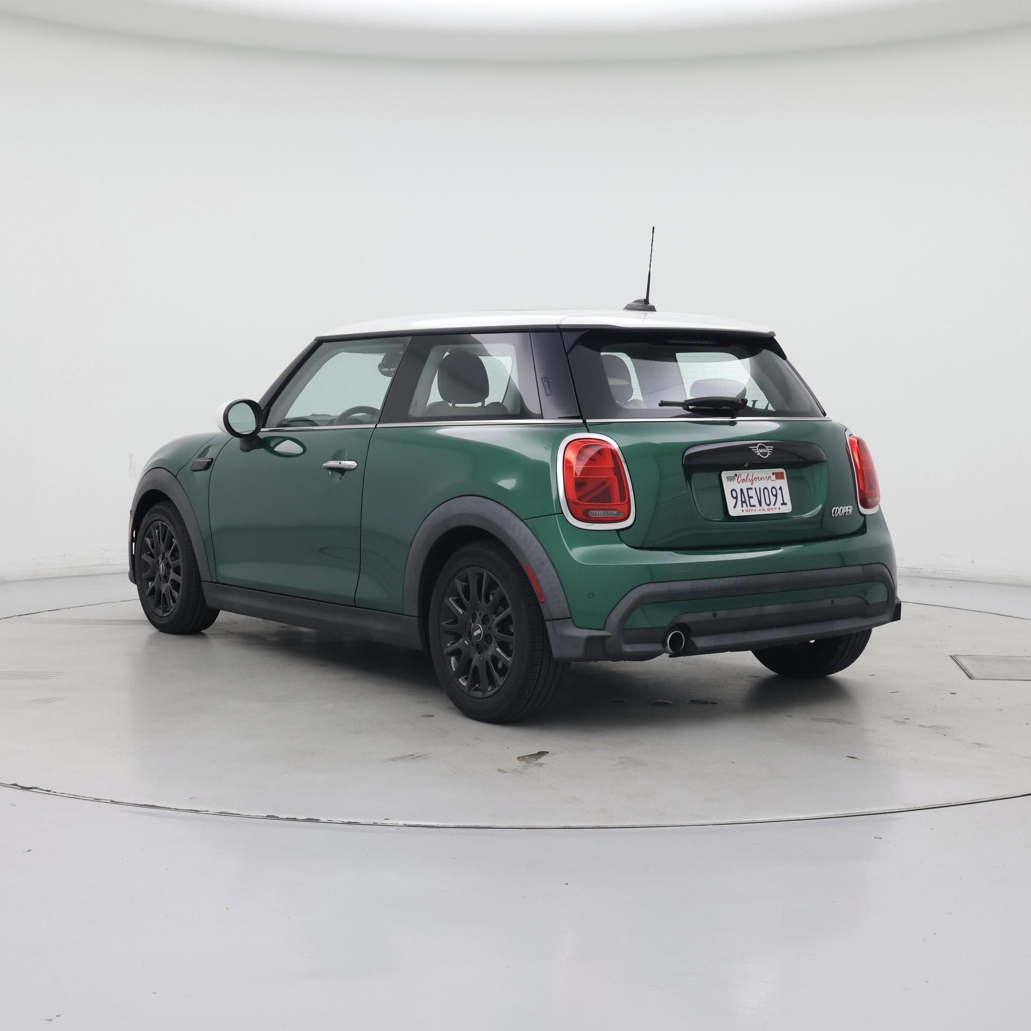 Thumbnail: 2022 MINI Cooper Hardtop - 2
