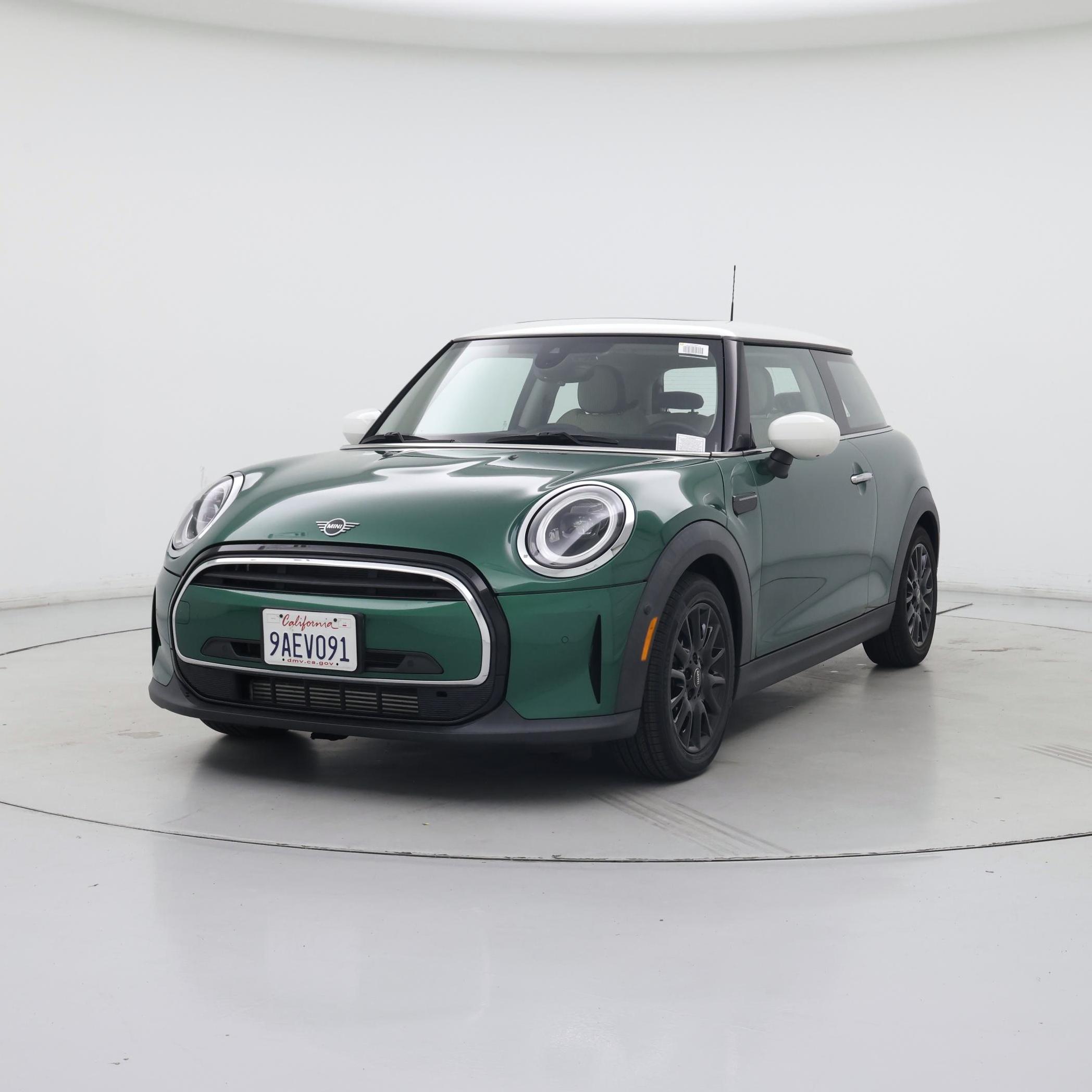 Thumbnail: 2022 MINI Cooper Hardtop - 4