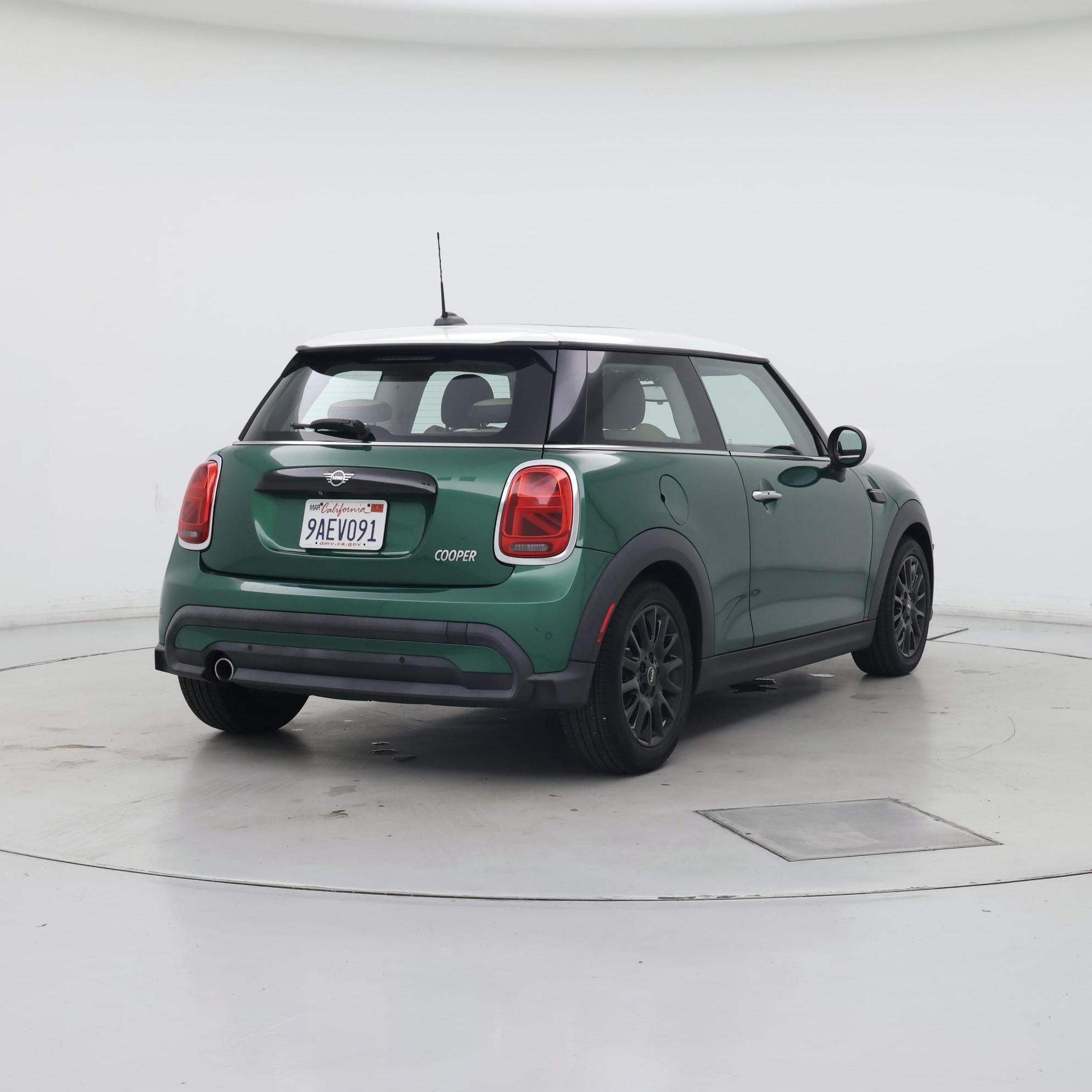Thumbnail: 2022 MINI Cooper Hardtop - 8