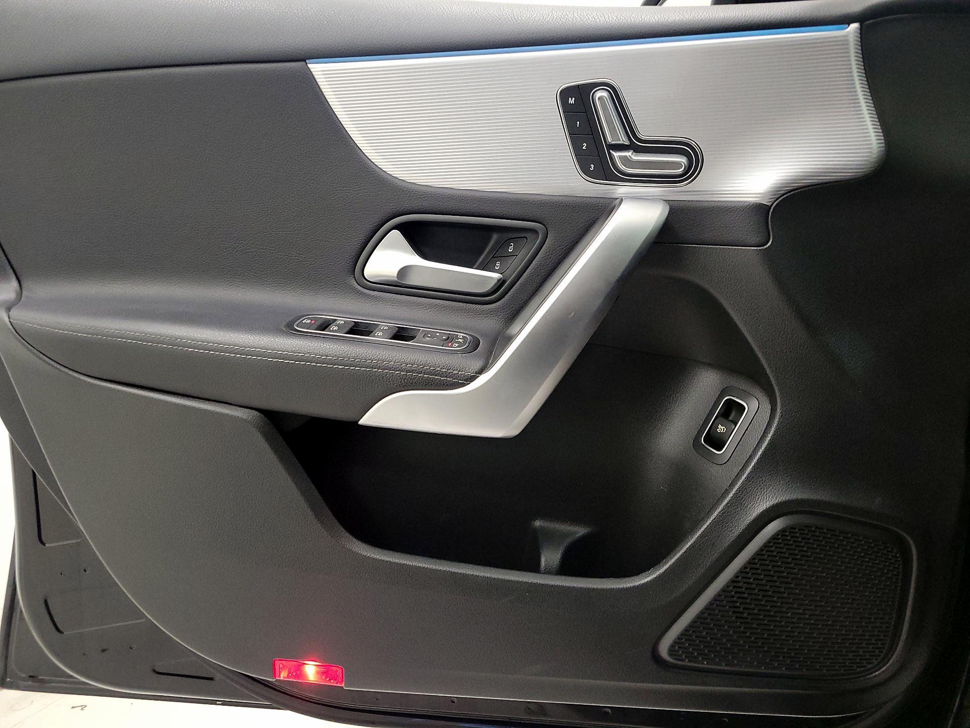 Thumbnail: 2019 Mercedes-Benz A-Class - 12