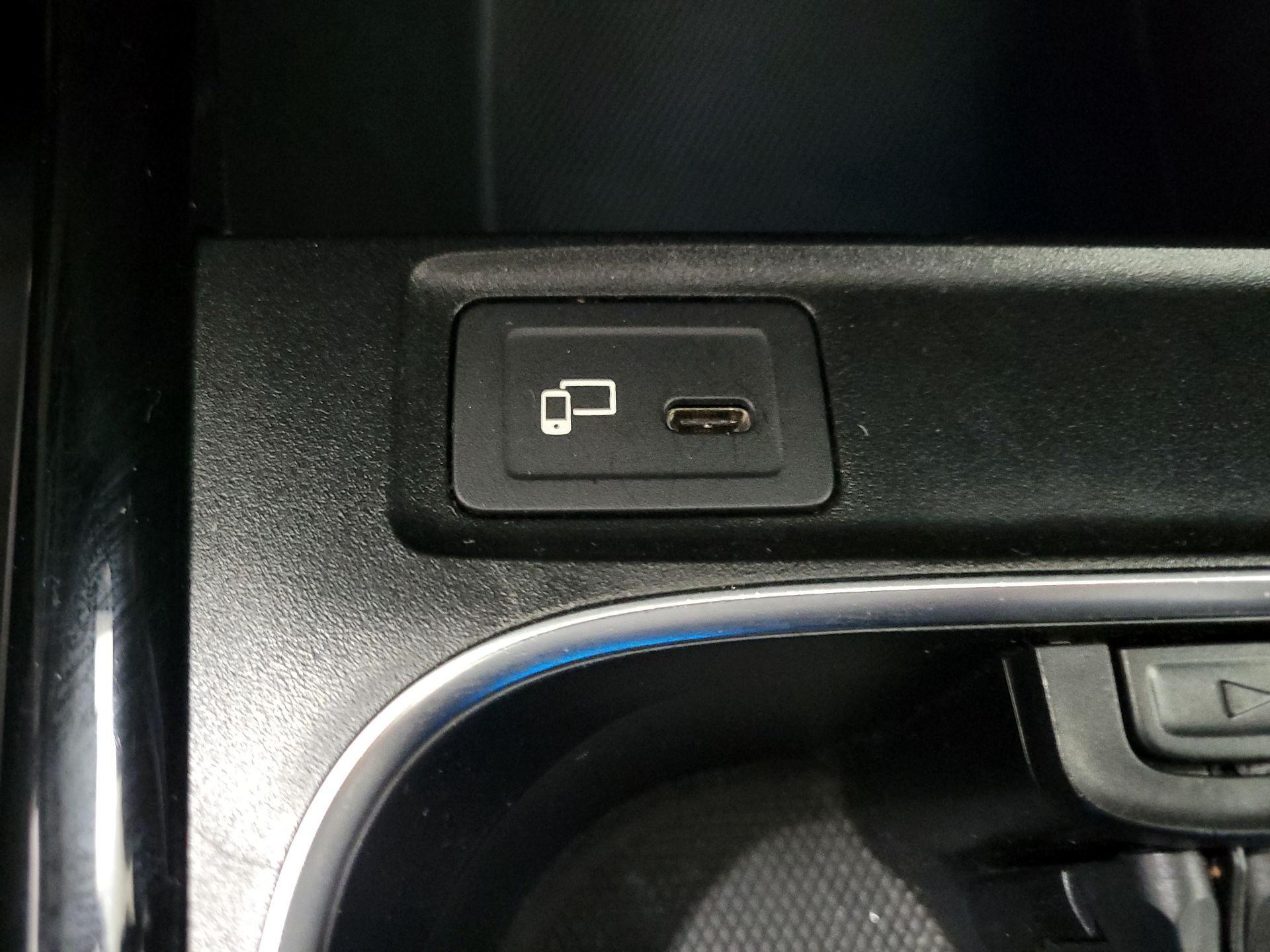 Thumbnail: 2019 Mercedes-Benz A-Class - 18