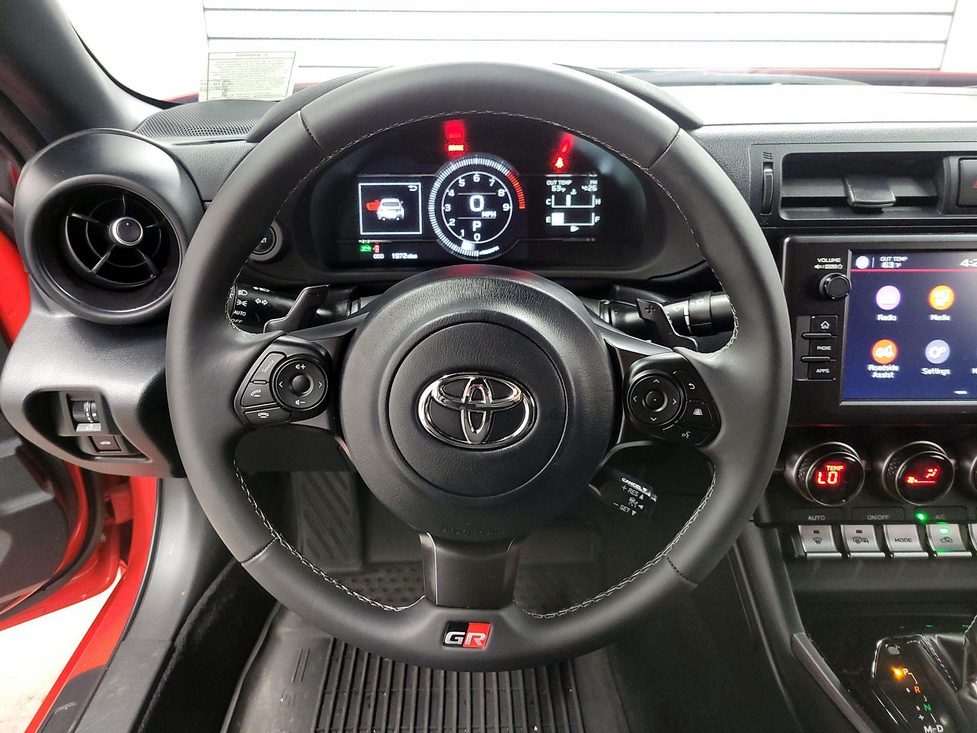 Thumbnail: 2023 Toyota GR86 - 10