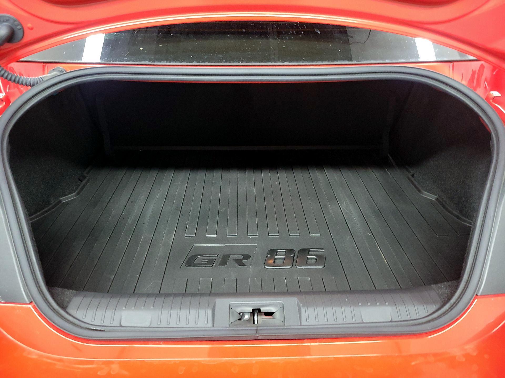 Thumbnail: 2023 Toyota GR86 - 18