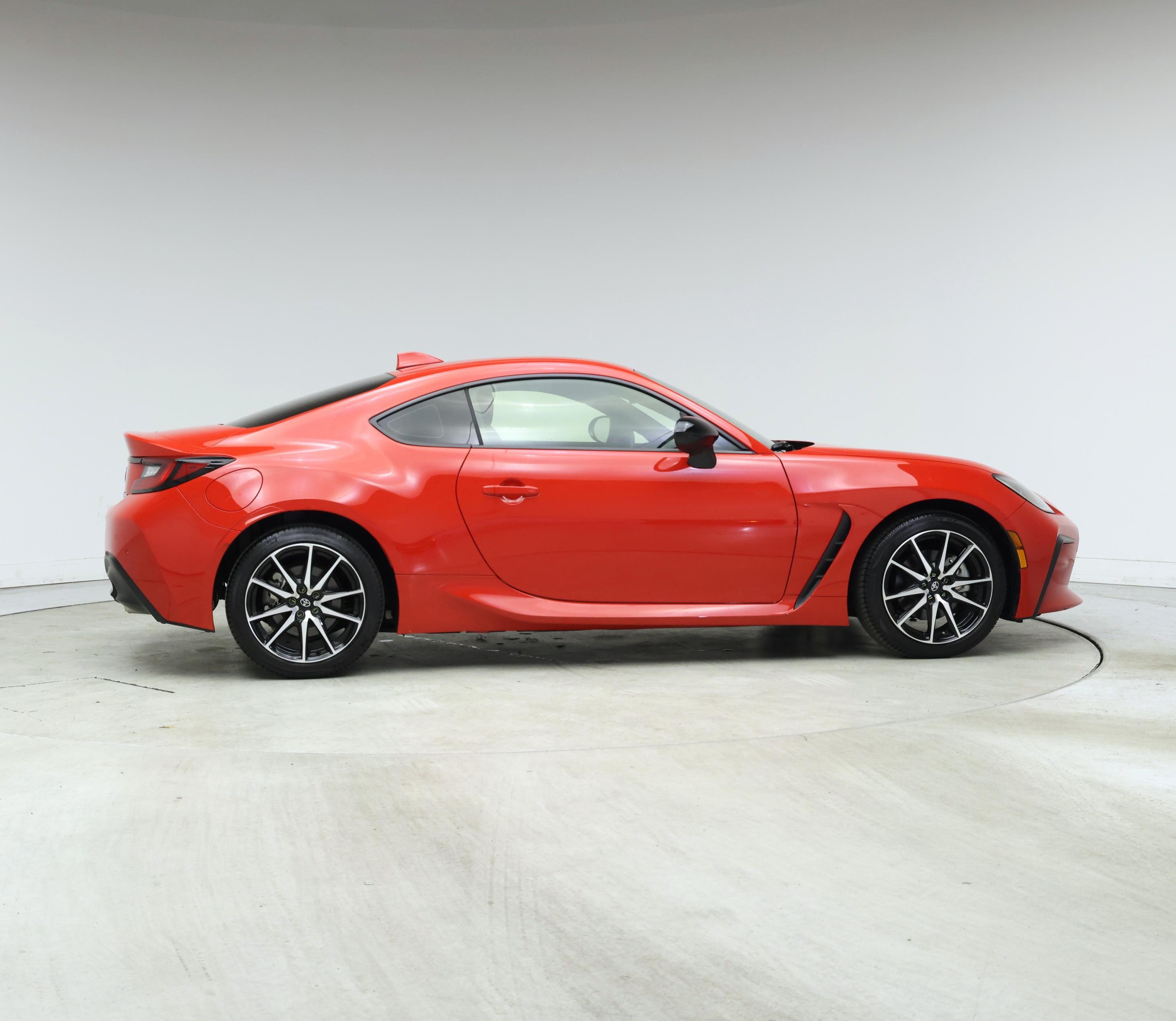 Thumbnail: 2023 Toyota GR86 - 7