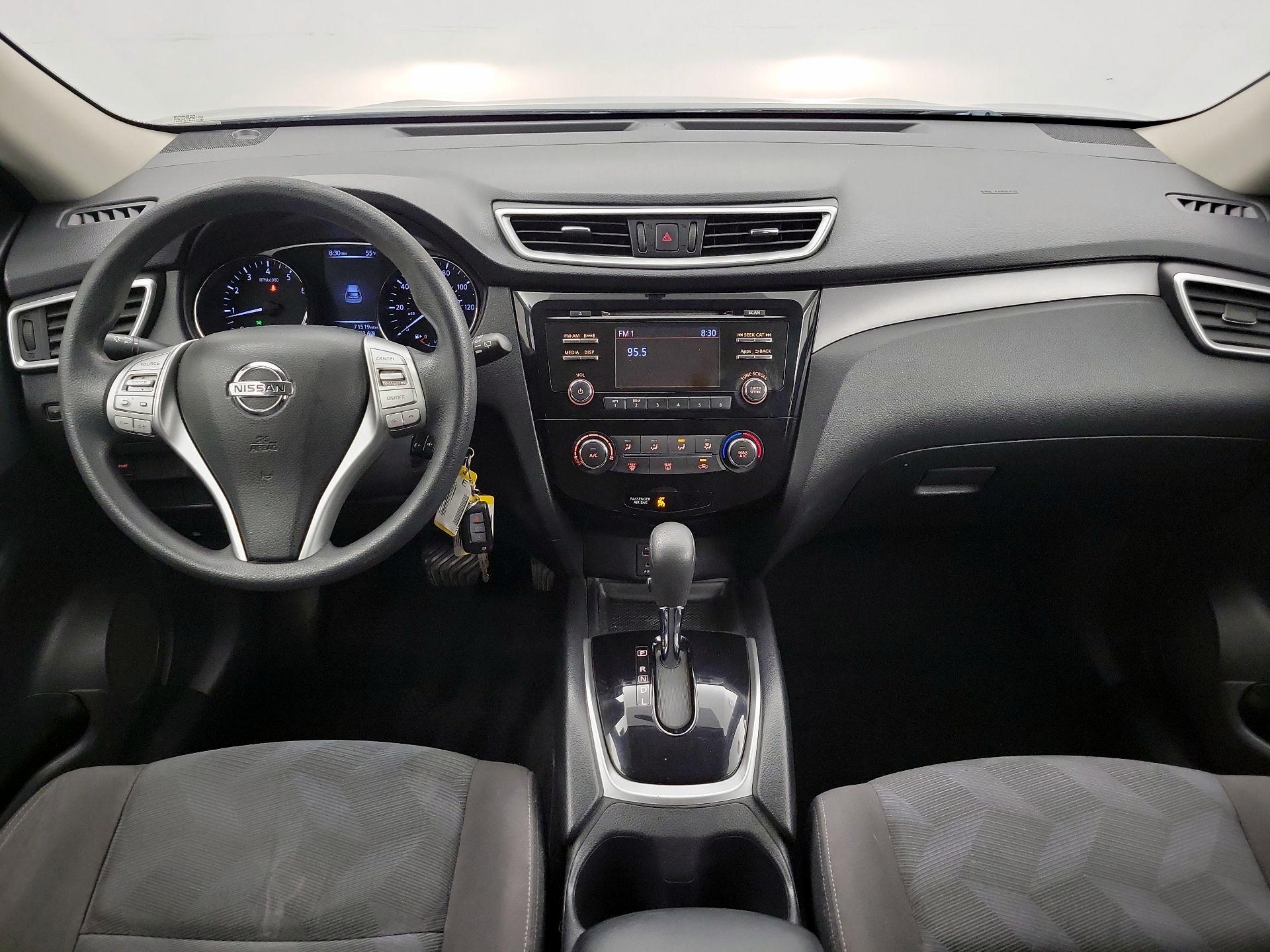 Thumbnail: 2016 Nissan Rogue - 9